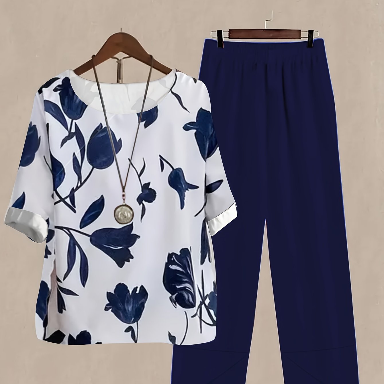 Women's Floral Polyester Pantsuit Loose Fit Crew Neck All-Season Lightweight