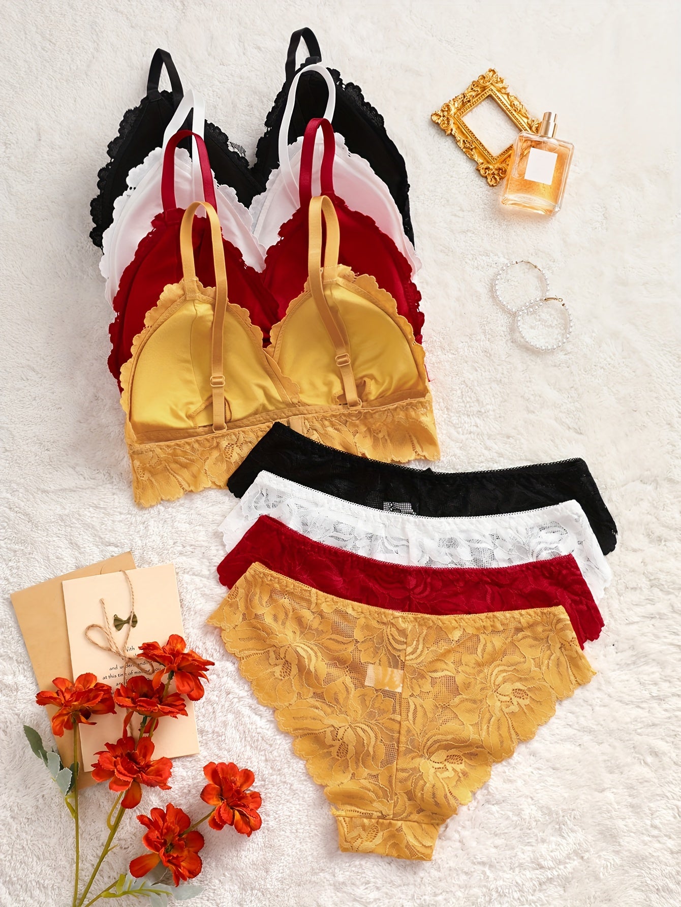 Floral Lace Lingerie Set with Scallop Trim and Bow Decor for Romantic Wear