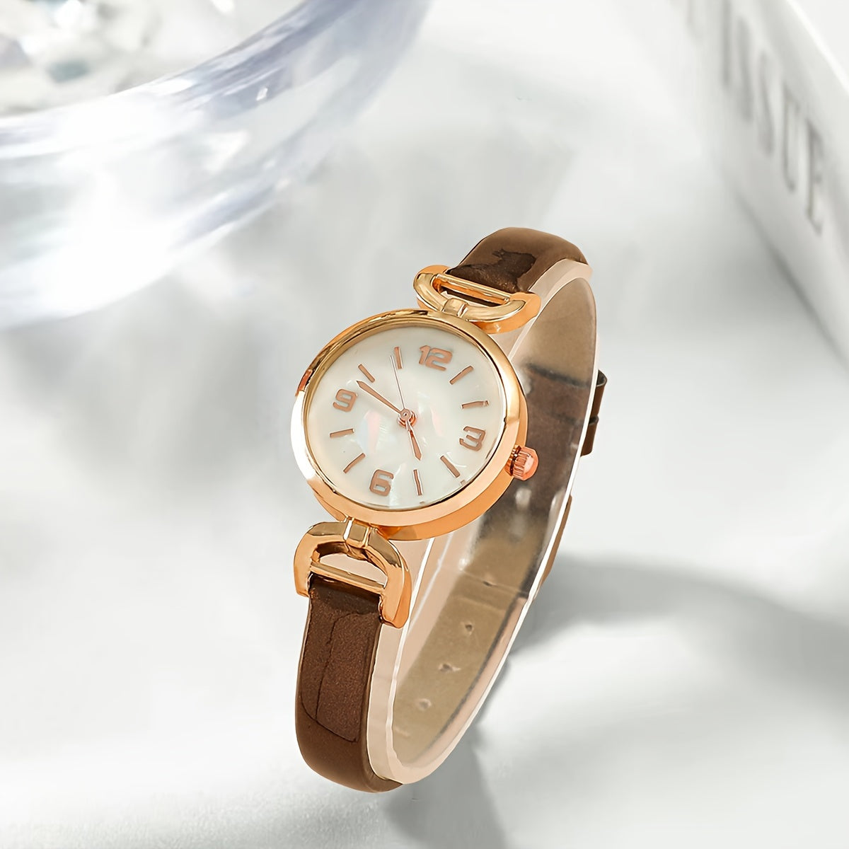 Women's Vintage-Inspired Round Quartz Watch with Faux Leather Band and Zinc Alloy Case