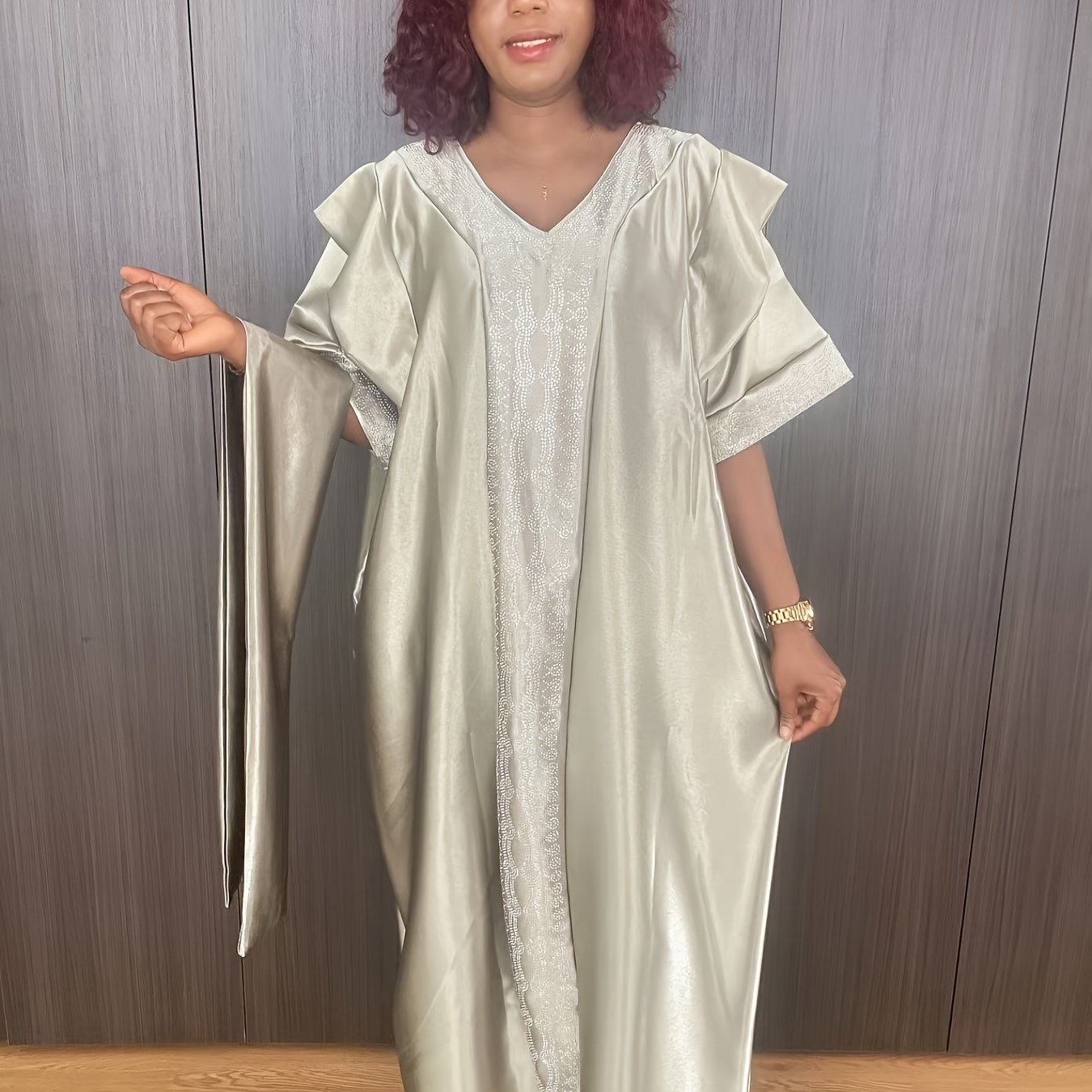 Plus Size Long Dress with Rhinestone Embellishments V-Neck Short Sleeve Women’s Robe