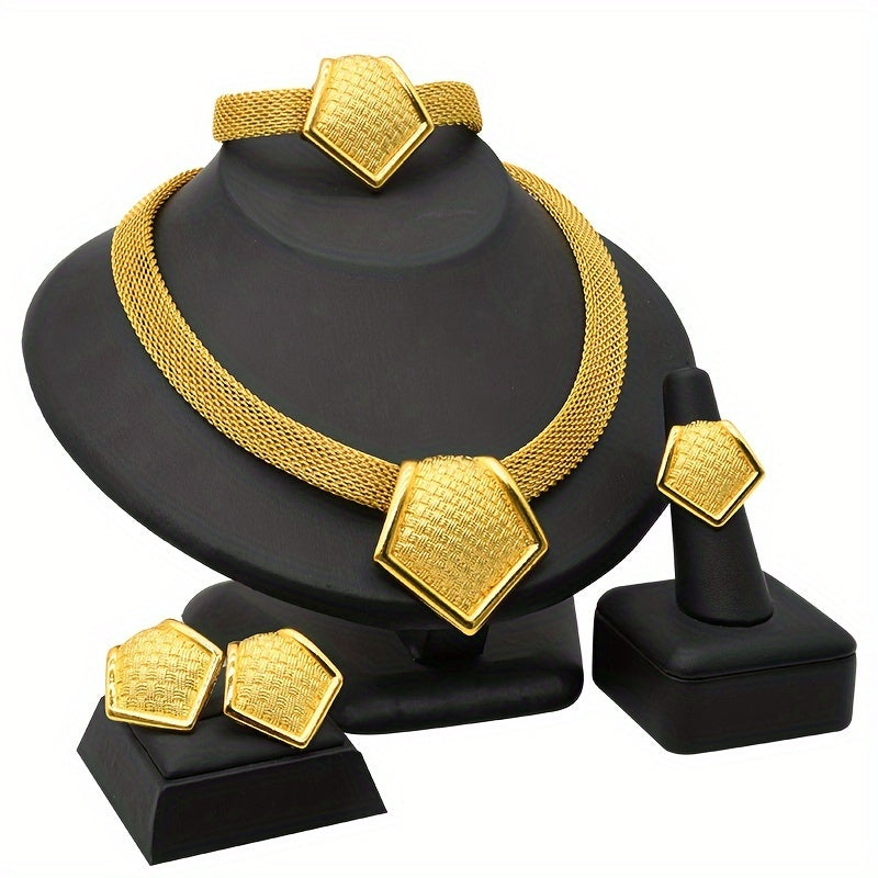 Nikoh uchun 18K oltin bilan qoplangan zargarlik to'plami: taqinchoq, quloq taqinchoq, uzuk, bilaguzuk