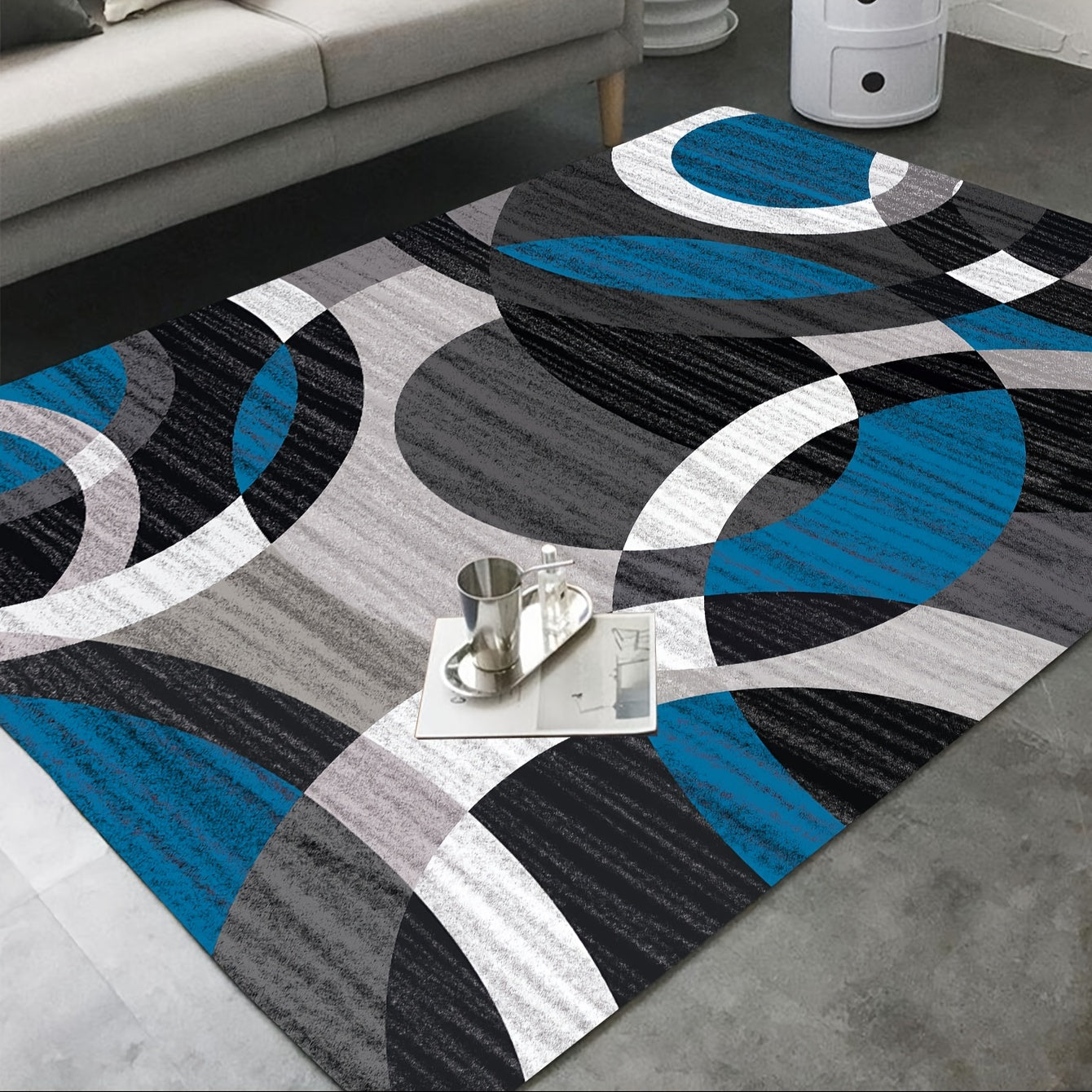 Modern Geometric Non-Slip Floor Mat for Living Room and Bedroom, Easy to Clean Polyester
