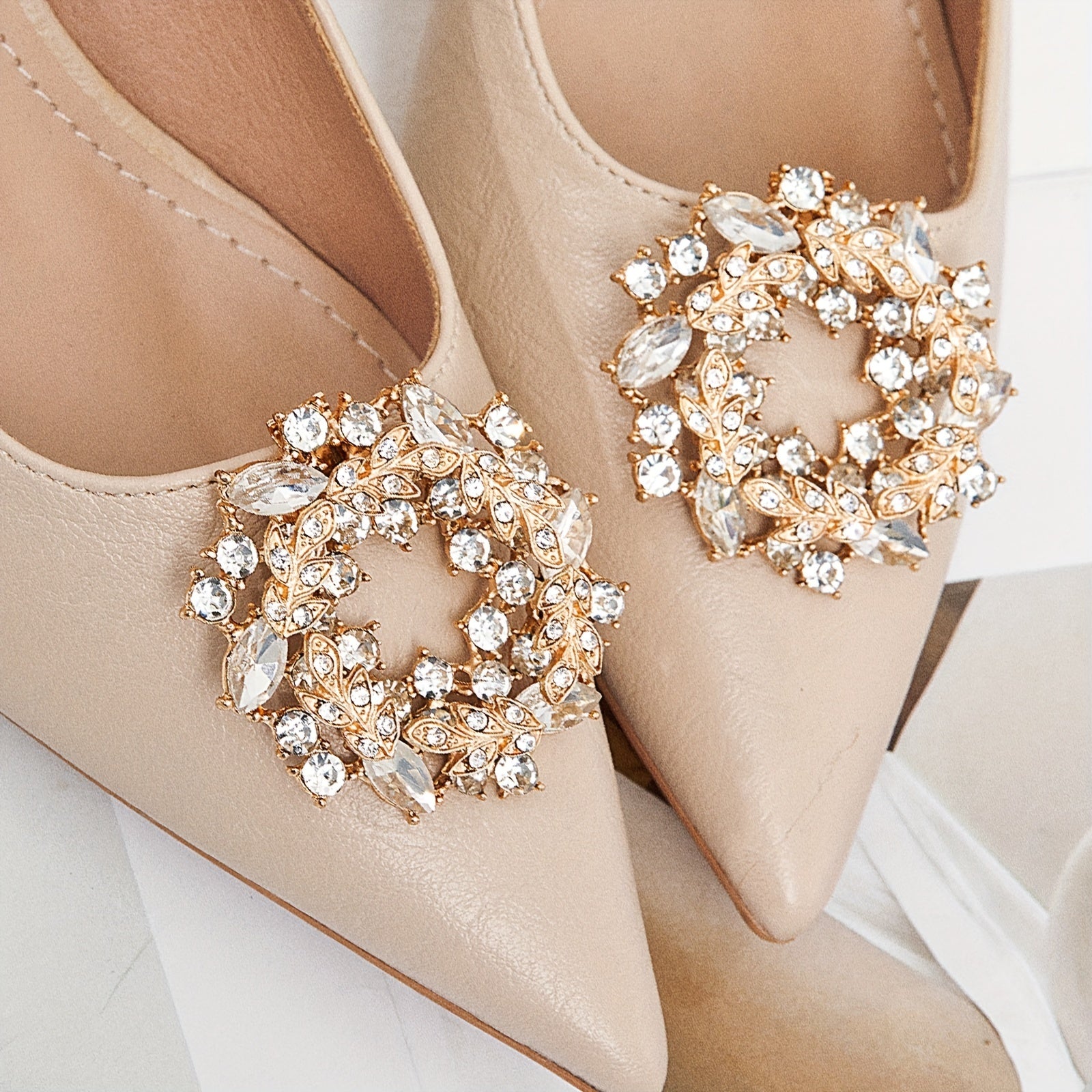 Women Crystal Flower Shoe Clips Detachable Buckles for Wedding High Heels