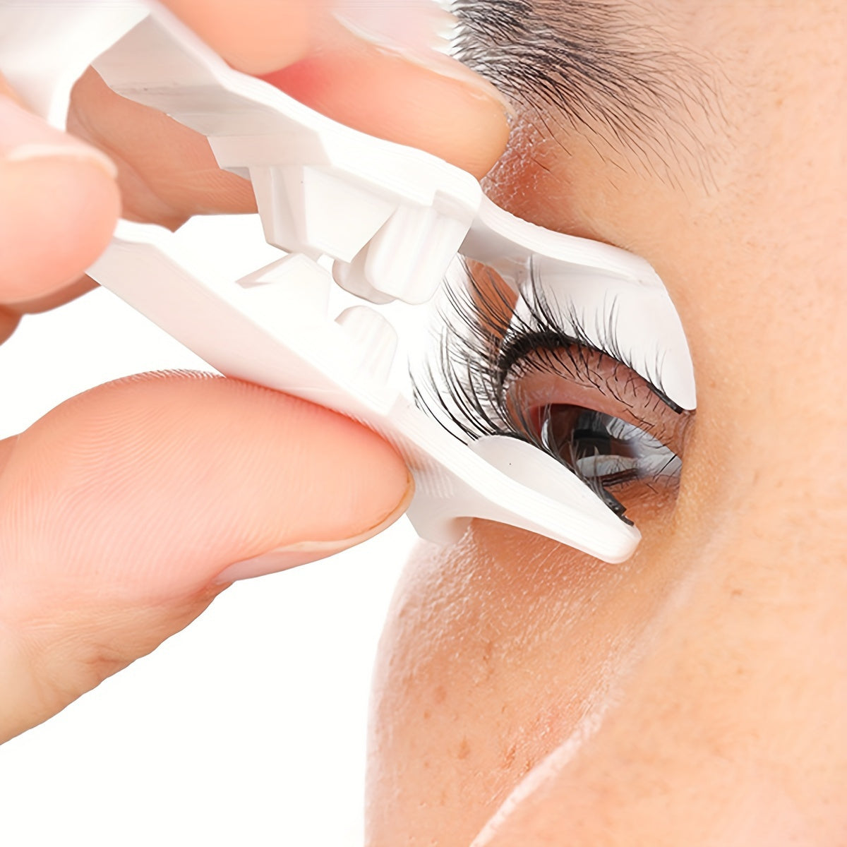 Women Reusable Magnetic False Eyelashes with Applicator Set of 4