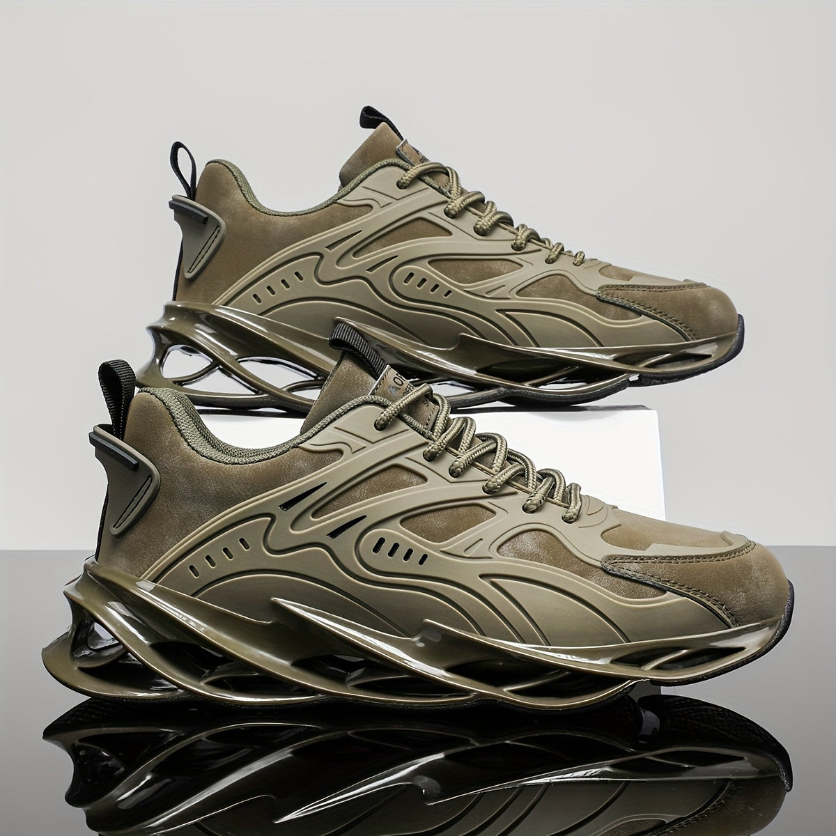 Men's Low Top Solid Color Rubber Sole Casual Running Sneakers