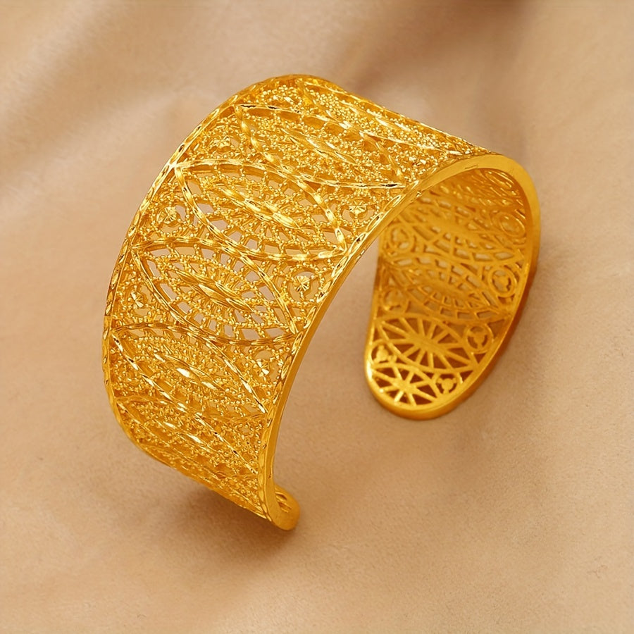 Gold-Plated Jewelry Set for Women Hollow Bangle and Ring Party Banquet Elegant