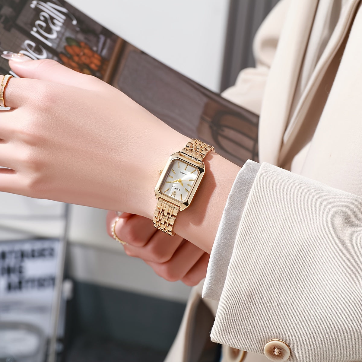 Women's Gold Analog Wrist Watch Business Style Daily Wear