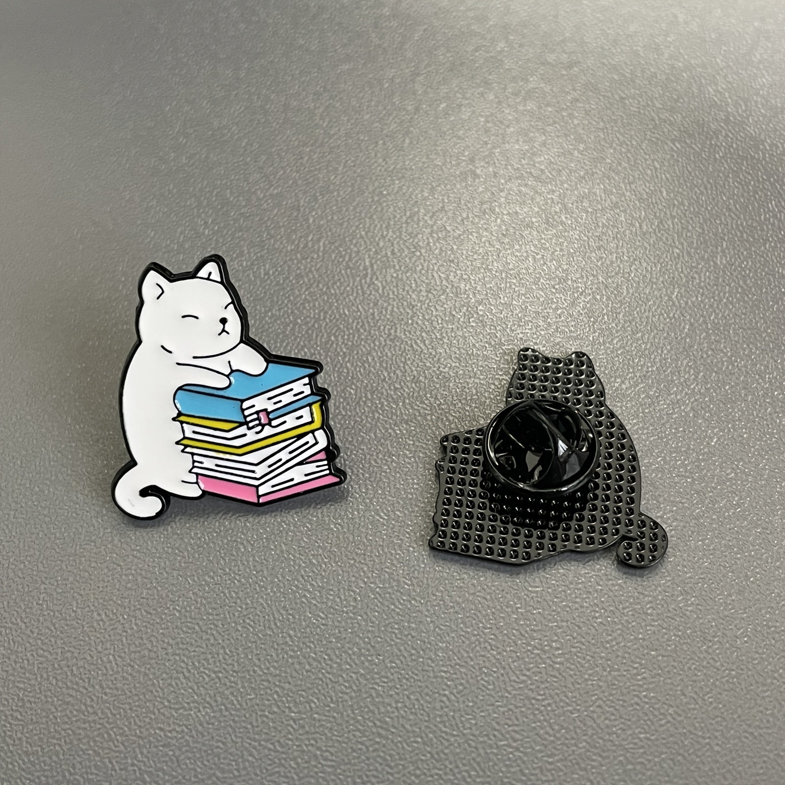 Cute Cartoon Cat Enamel Pins with Books Alloy Animal Brooches for Clothing Accessories