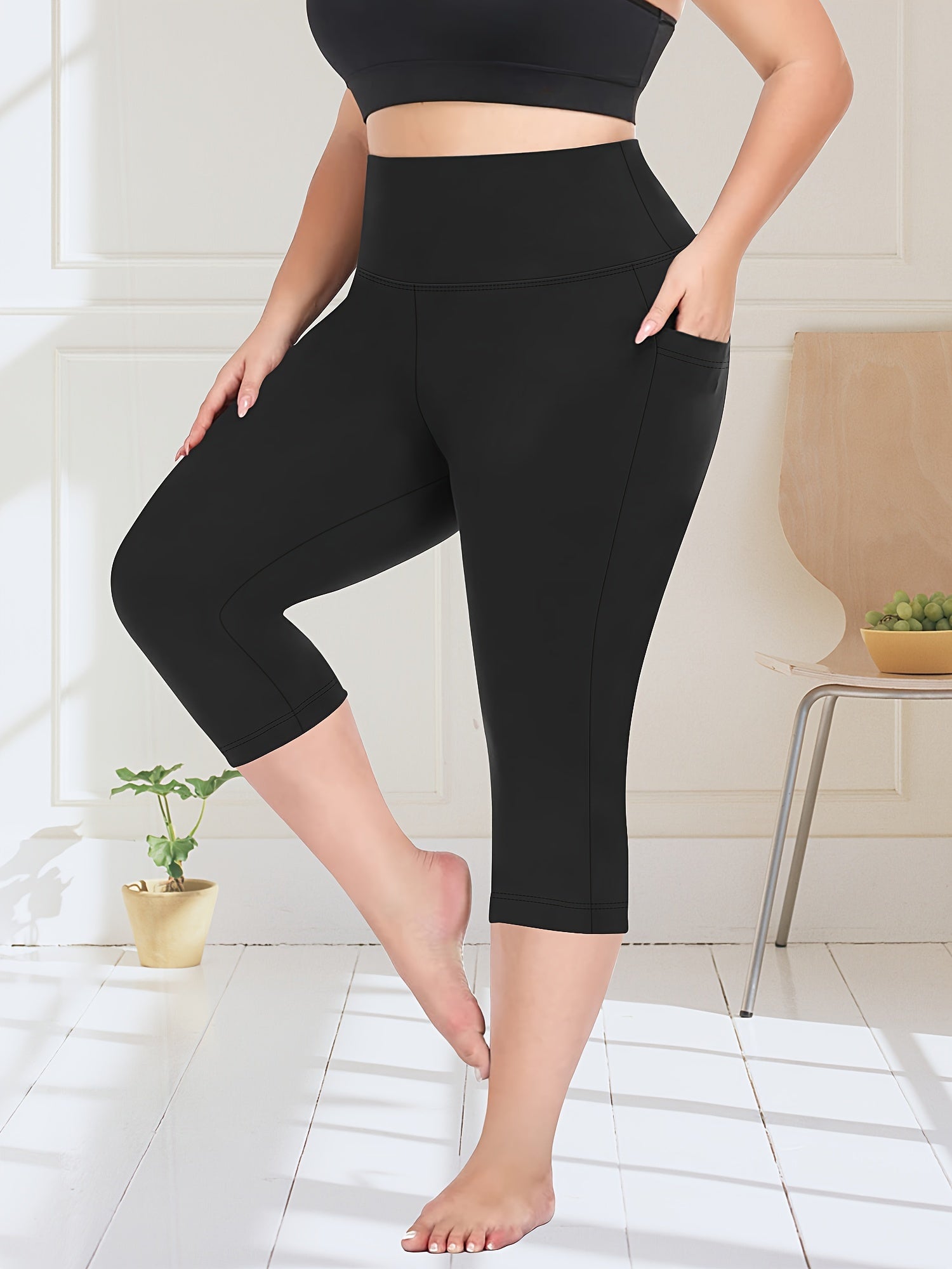 Plus Size High-Waist Stretchy Capri Leggings Navy Blue with Pockets