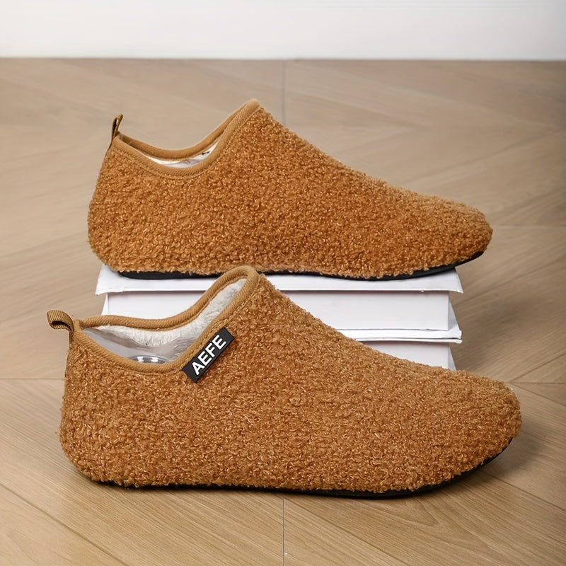 Men's Casual Slippers with Breathable Fabric Upper and Non-Slip Rubber Sole