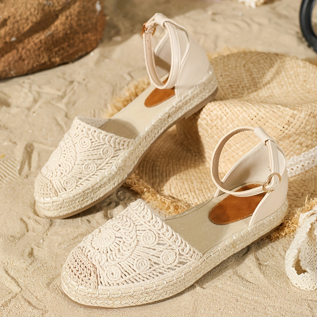 Women's Summer Woven Fabric Open-Toe Flat Sandals for Beach and Casual Wear