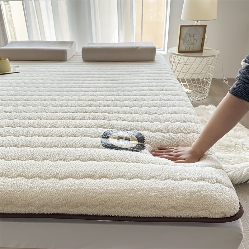 Серый накидка на матрас из флиса с прошитым чехлом, наполнителем из микрофибры, толщиной 3-5 см, не водонепроницаемый, моется в машине