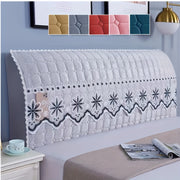 Защитите свою кровать с помощью этого супер мягкого стеганого чехла для изголовья, выполненного в роскошном однотонном цвете, чтобы она оставалась чистой от пыли и пятен.