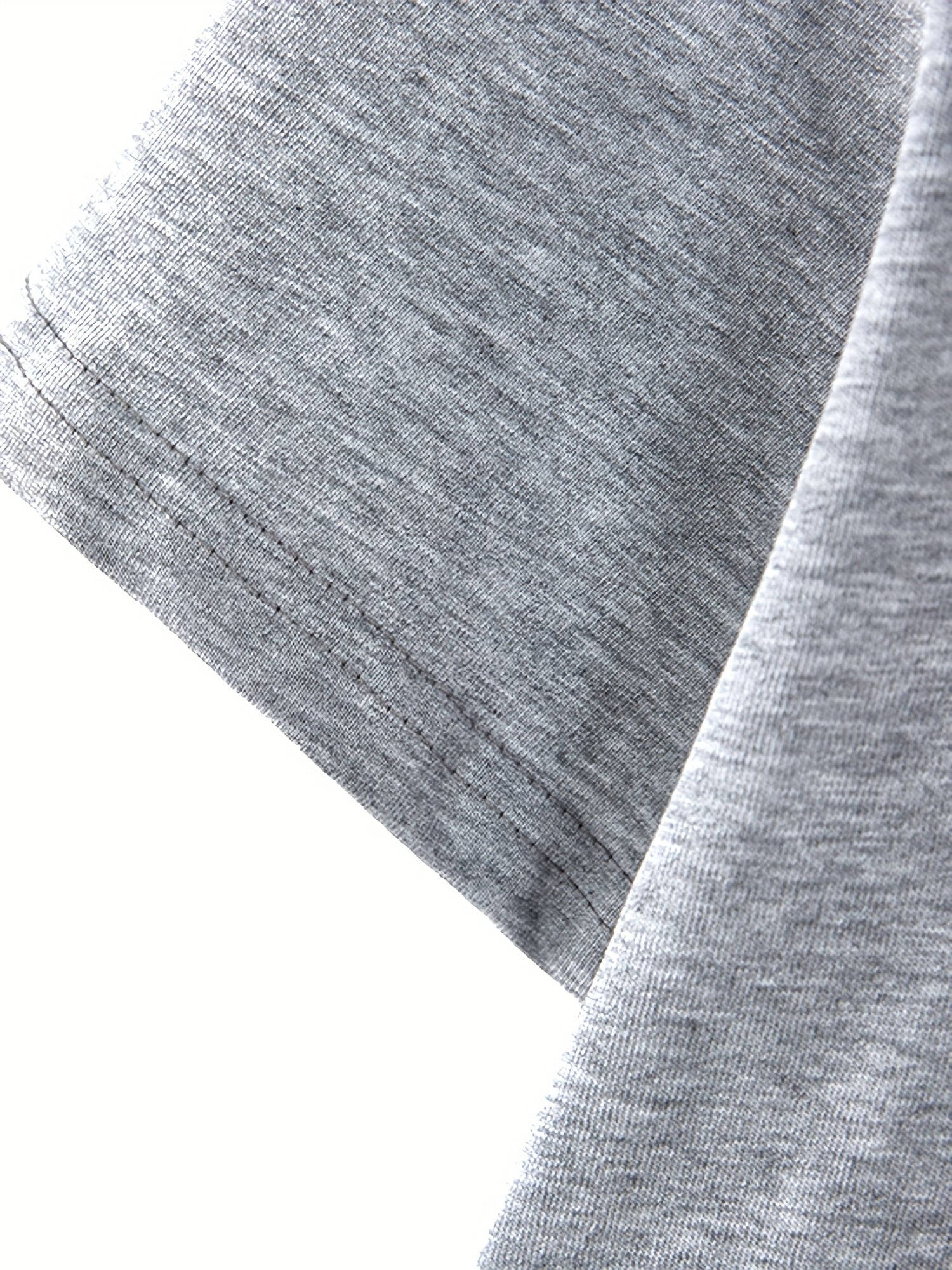 Camiseta de manga corta con estampado gráfico casual para tallas grandes de mujer con escote en V