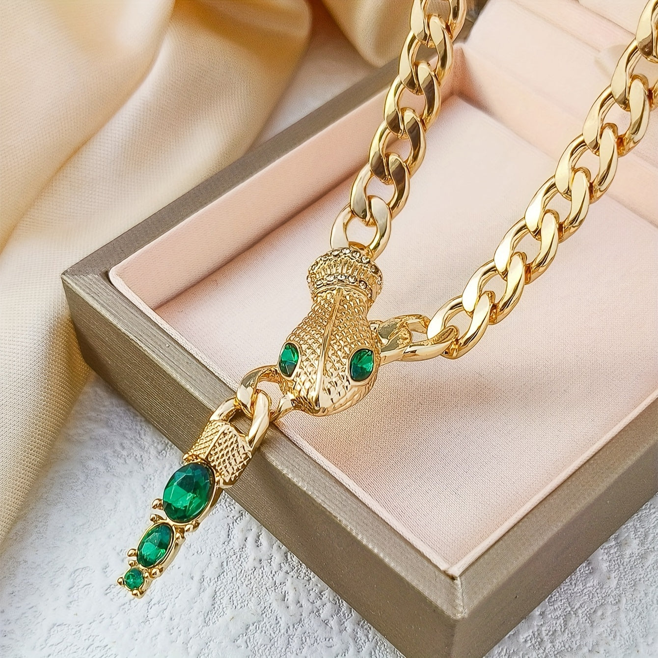 Women's Snake Pendant Necklace with Rhinestones Zinc Alloy Clavicle Chain