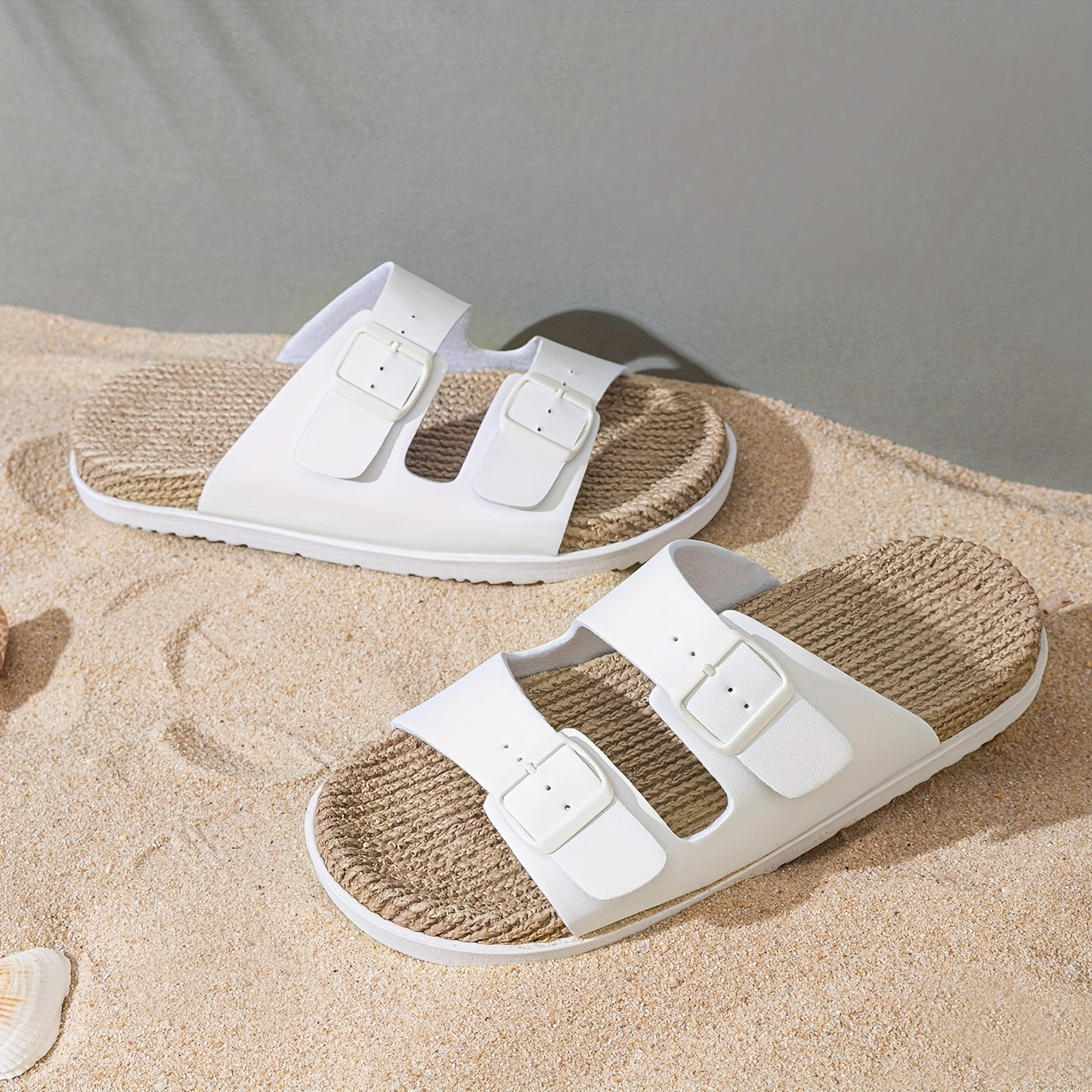 Erkaklar uchun bir rangli ochiq barmoqli slippers, bog'ichli tasmalari bilan, nafas oladigan va qulay EVA tagligi, plyaj yoki tasodifiy kiyim uchun mukammal.