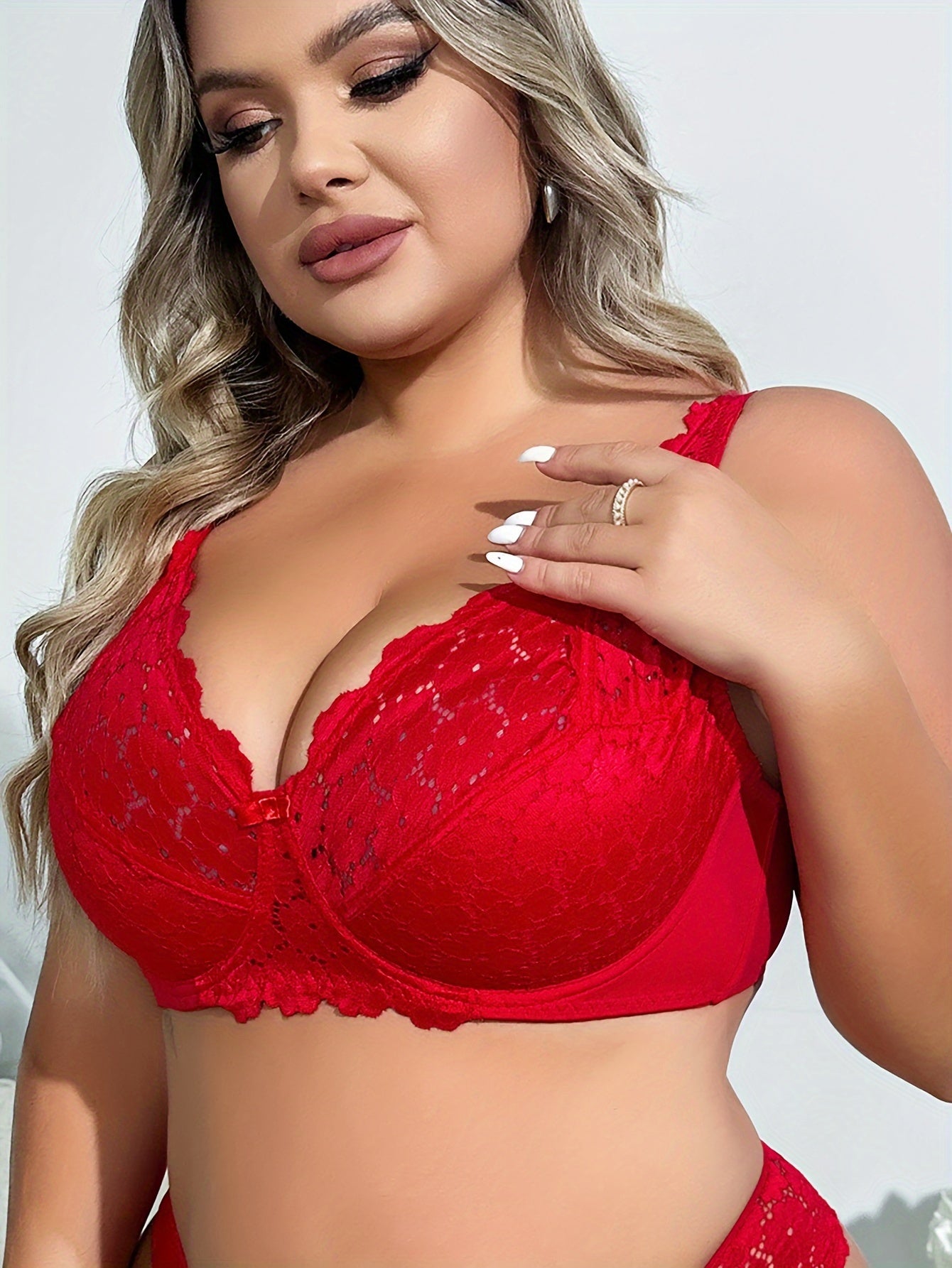 Plus Size Lace Bralette Underwire No Padding Solid Color Contrast Lace Medium Stretch