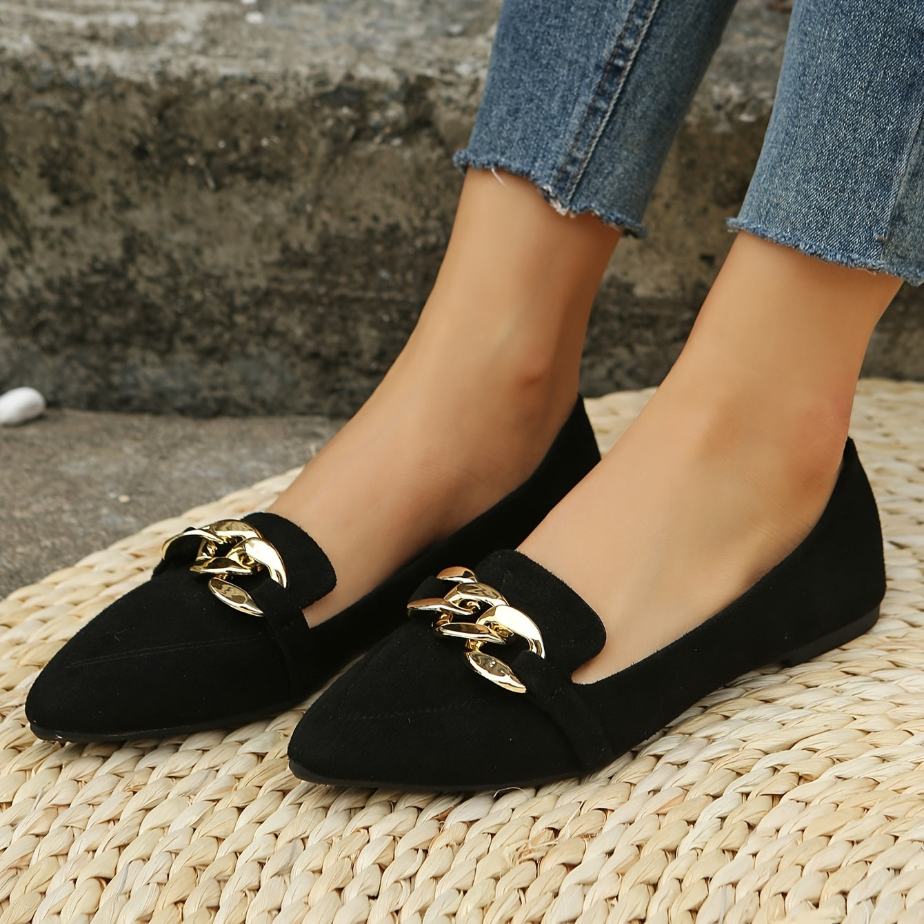 Women’s Metallic Chain Detail Pointed Toe Flats for Work and Casual