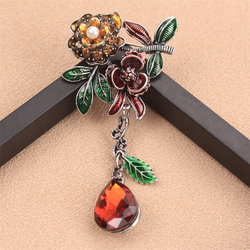 Floral Rhinestone Brooch with Irregular Flower Design for Clothing Bags Hats