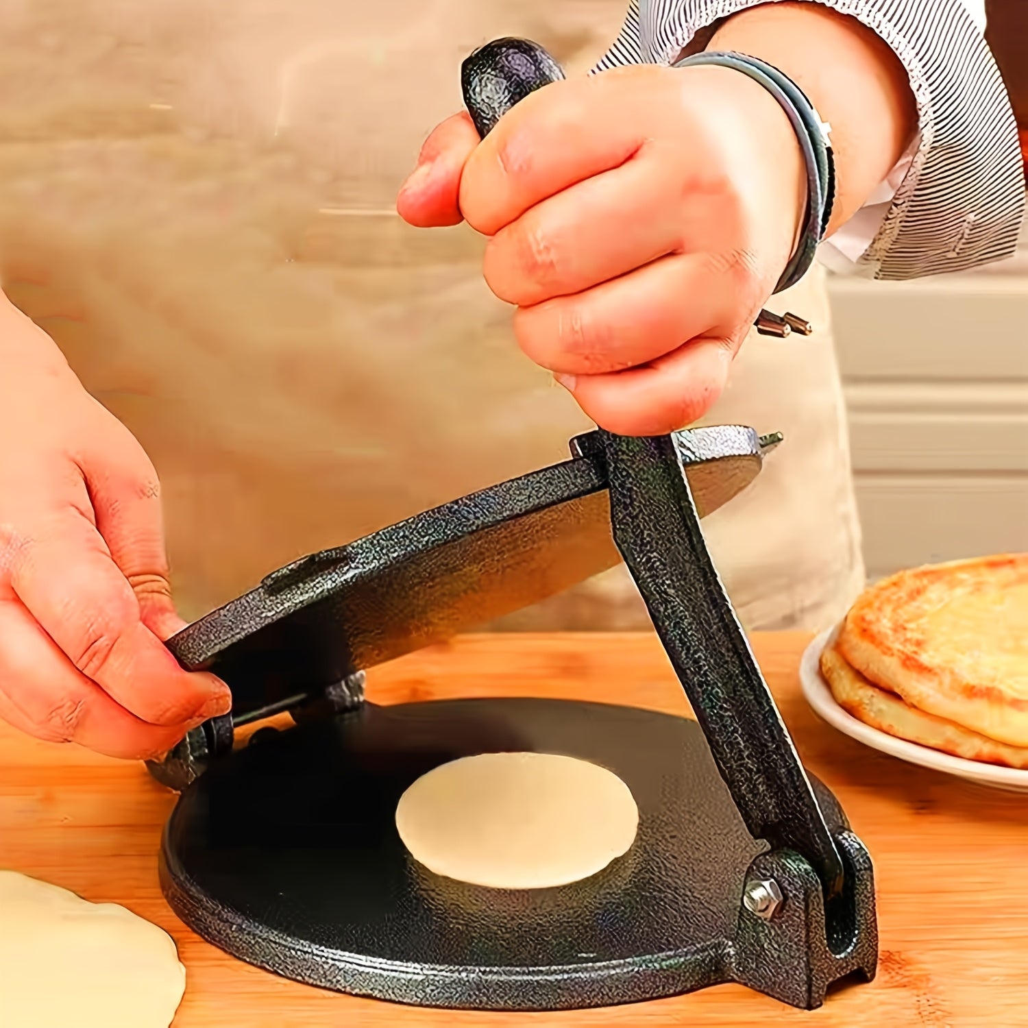 Heavy-Duty Aluminum Tortilla Press for Roti Quesadilla and Taco Making