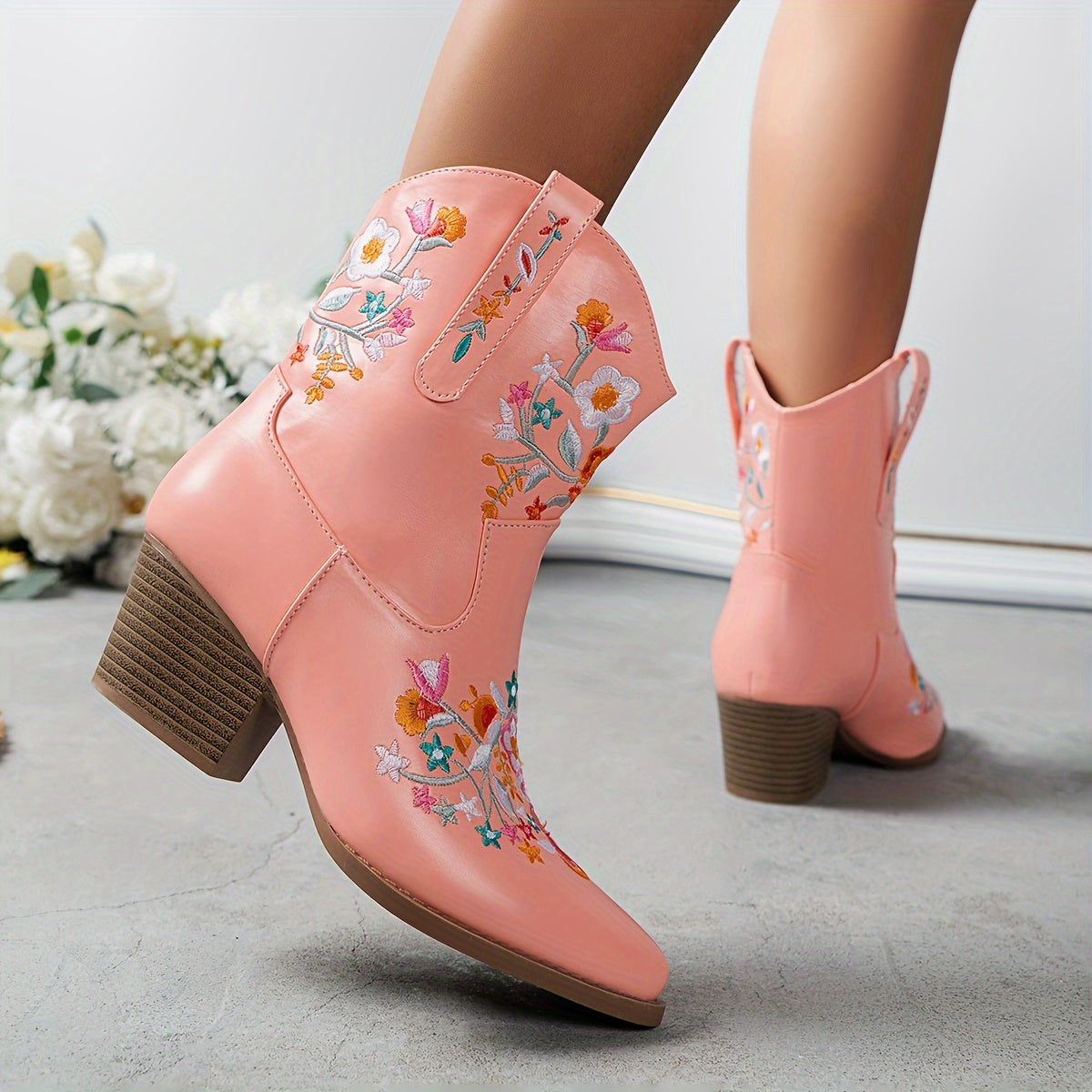 Женские цветочные вышитые искусственные сапоги до бедра с фиолетовым массивным каблуком