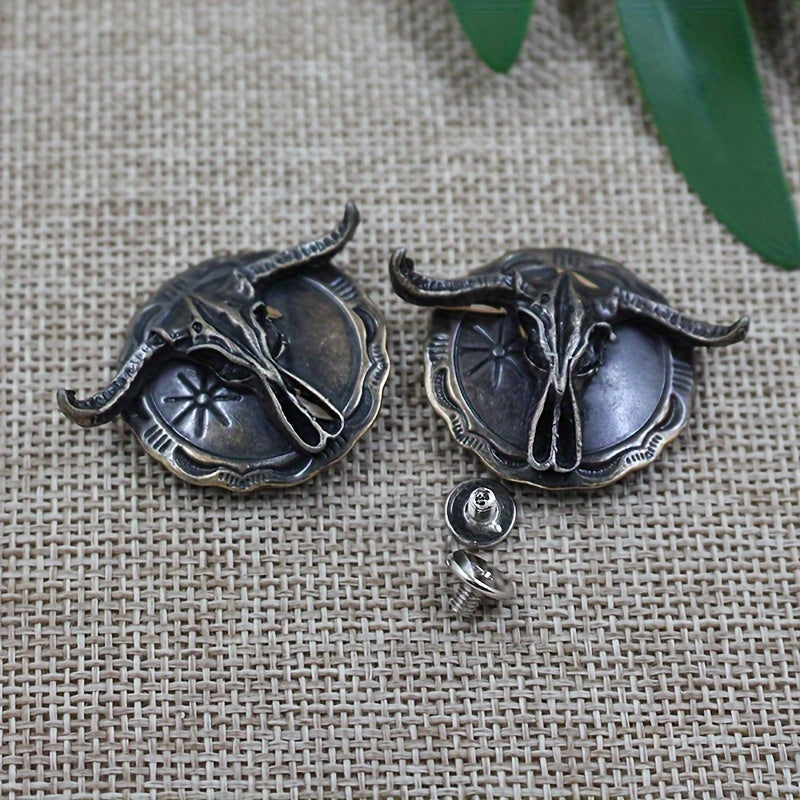 Handcrafted Bull Head Coin Buckle Leather Craft Accessory for Bags and Decor