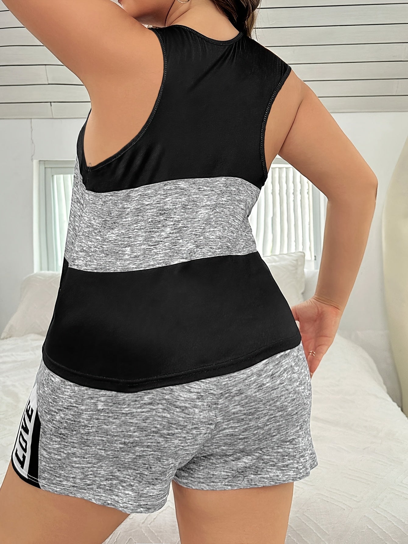 Plus Size Women's Loungewear Pajama Set with Patchwork Love Letter Pattern