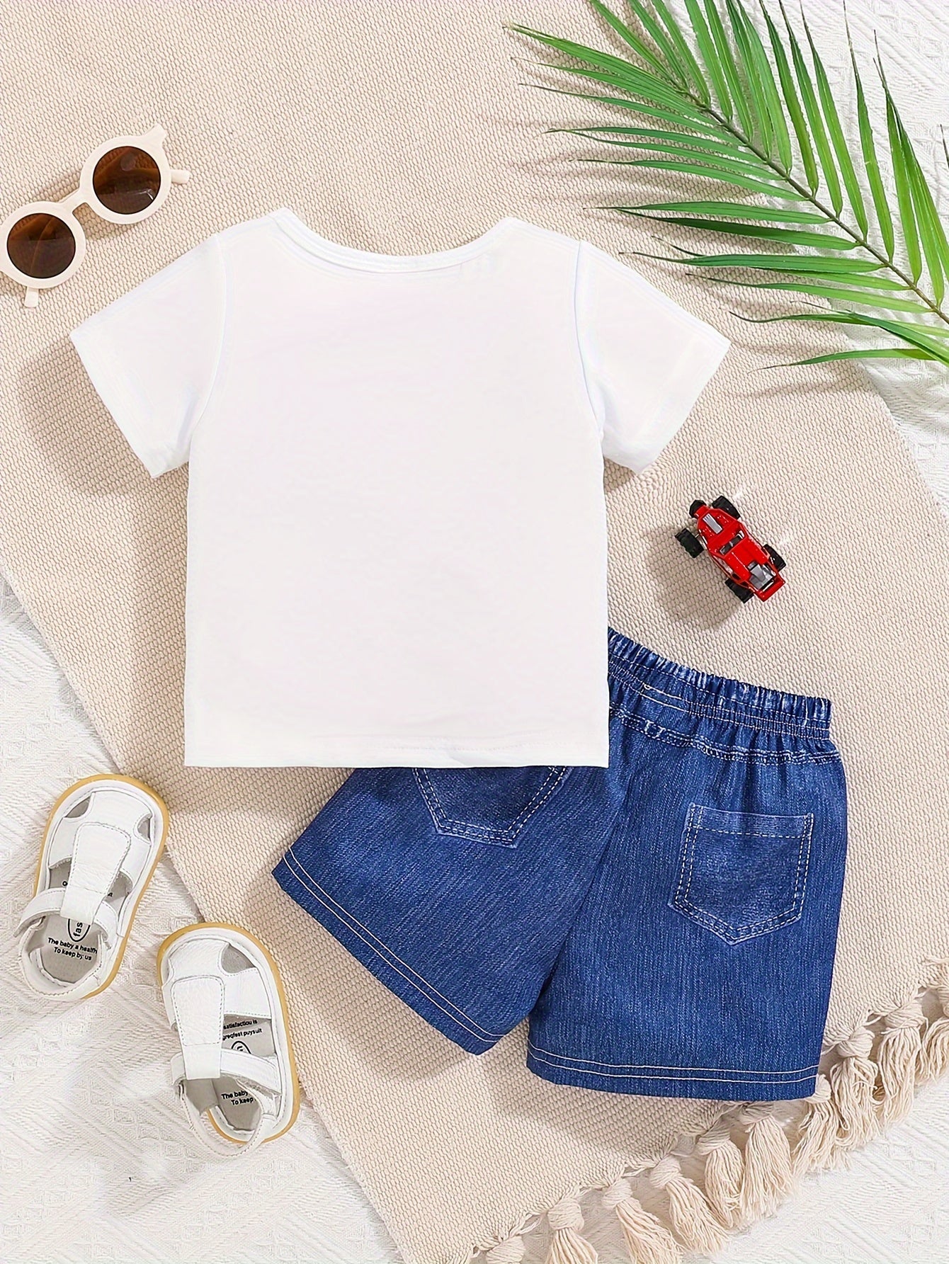 Boys' Off-Road Car Print T-Shirt and Denim-Style Shorts Set for Outdoor Play