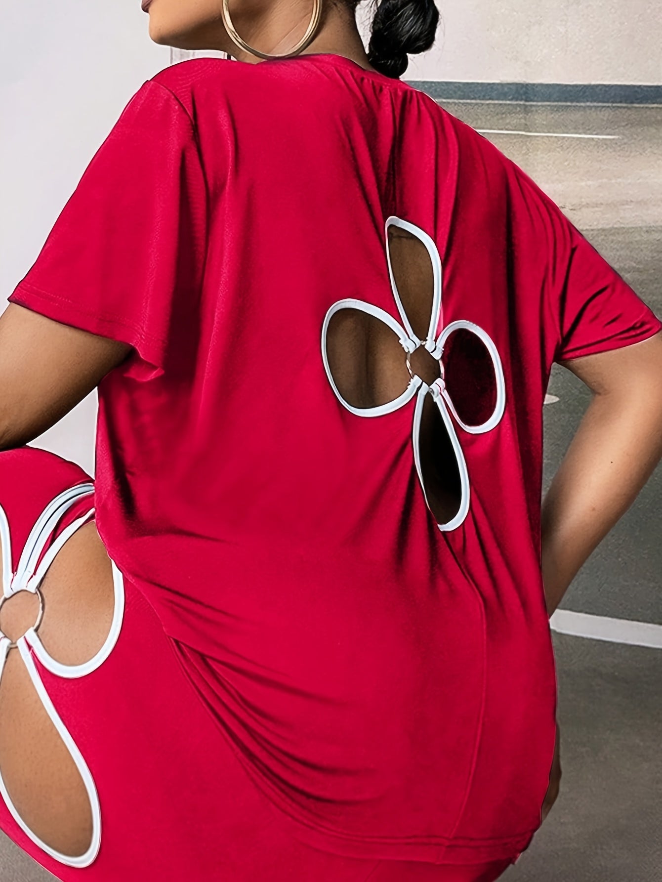 Plus Size Floral Hollow Out Sports Suit Set T-Shirt and Shorts Polyester Elastane