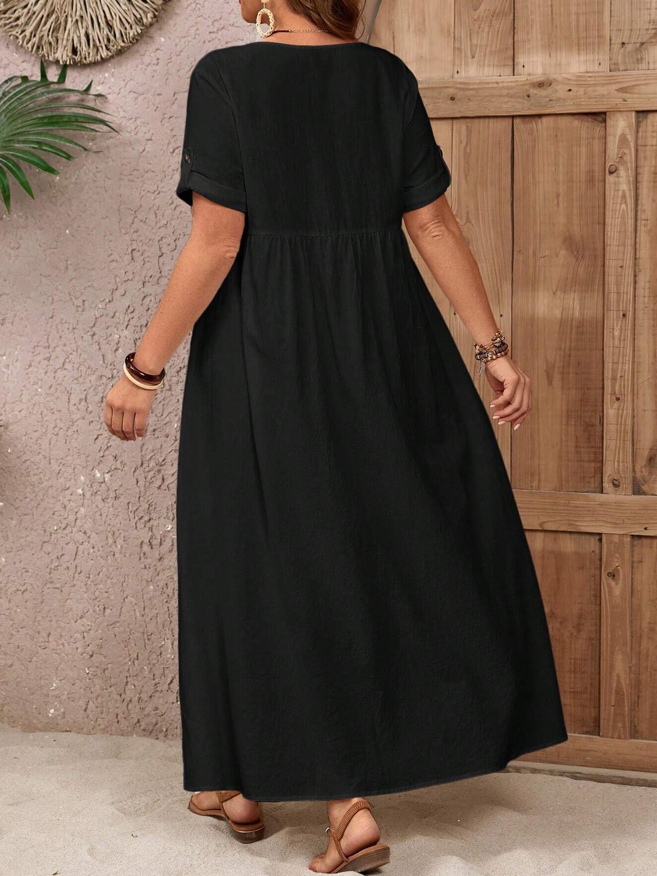 Plus Size Women's Polyester Casual Dress with Pockets Crew Neck Short Sleeves