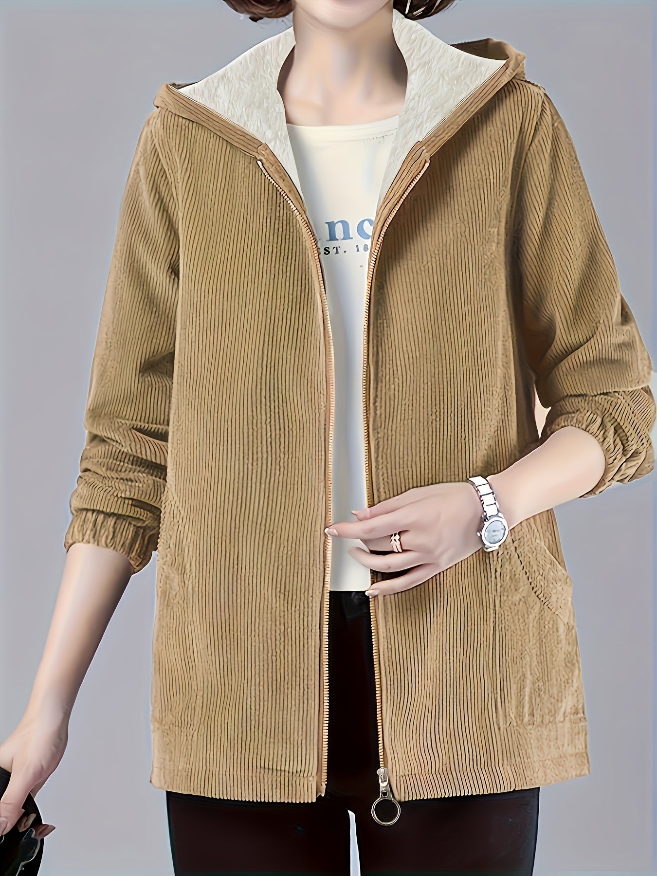 Kattalar uchun katta o'lchamli polyester kaput, cho'ntaklar bilan, kuz va qish uchun