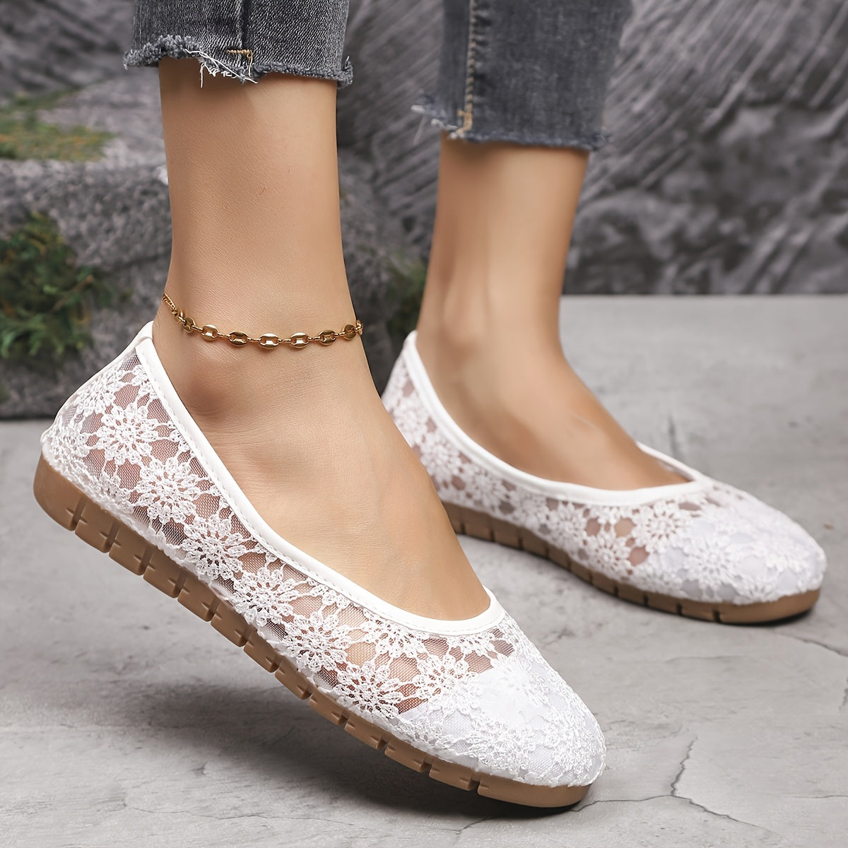 Women's Floral Embroidered Breathable Lace Ballet Flats Slip-On Casual Shoes