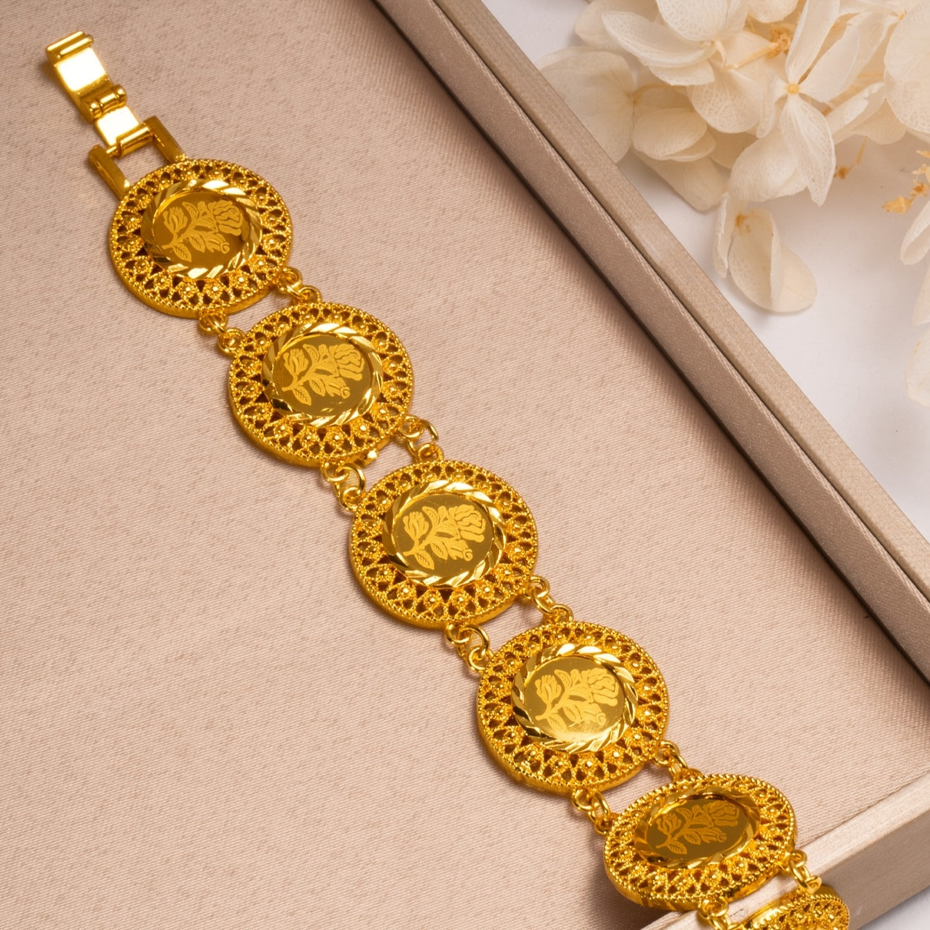 Arabian Style Bracelet in 24K Gold-Plated Copper Perfect for Daily Wear, Gifting, and Ramadan Special Occasions. Versatile for All Seasons.