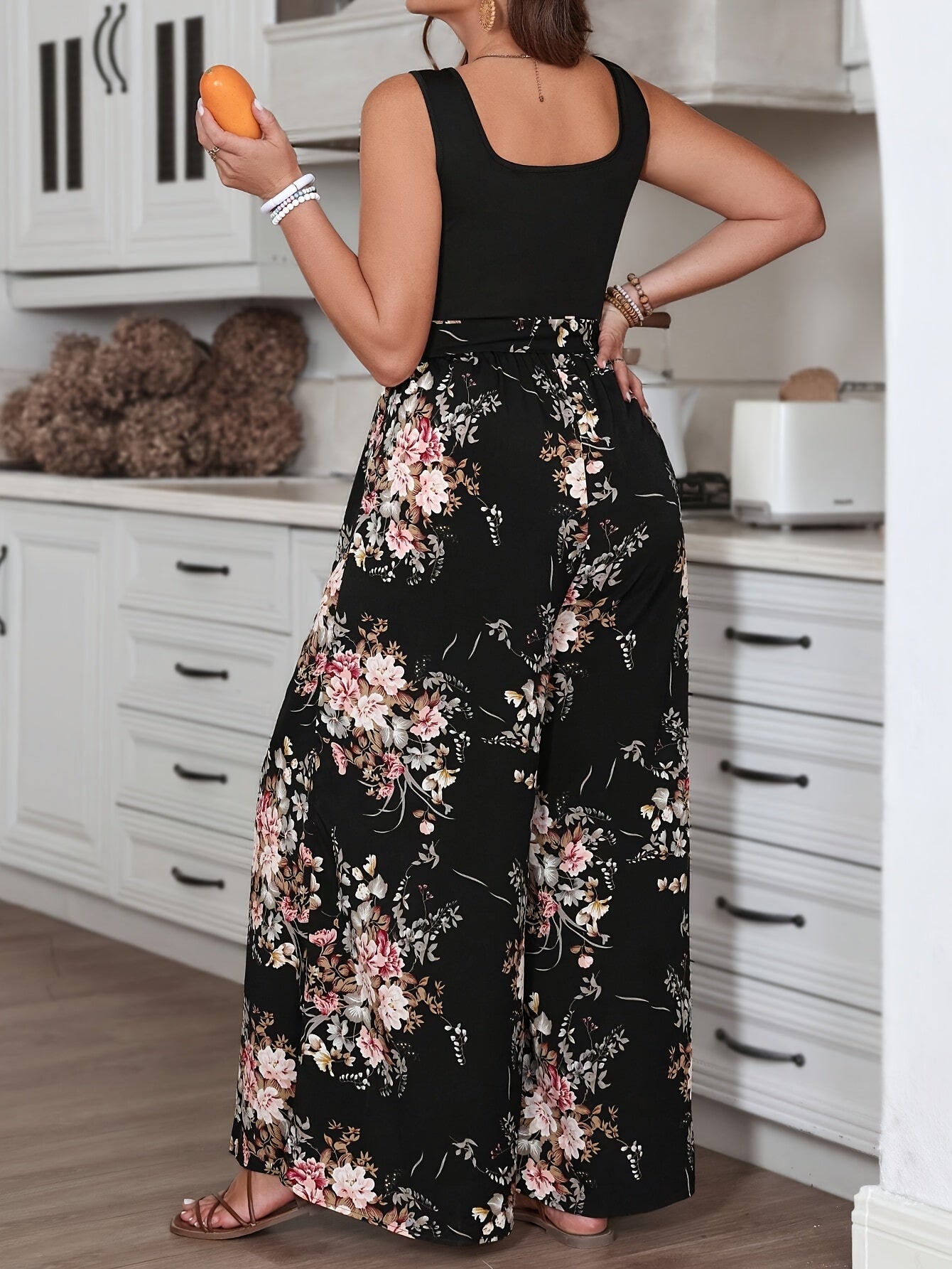Women's Floral Print Sleeveless Dress with Adjustable Waist Black Casual Style