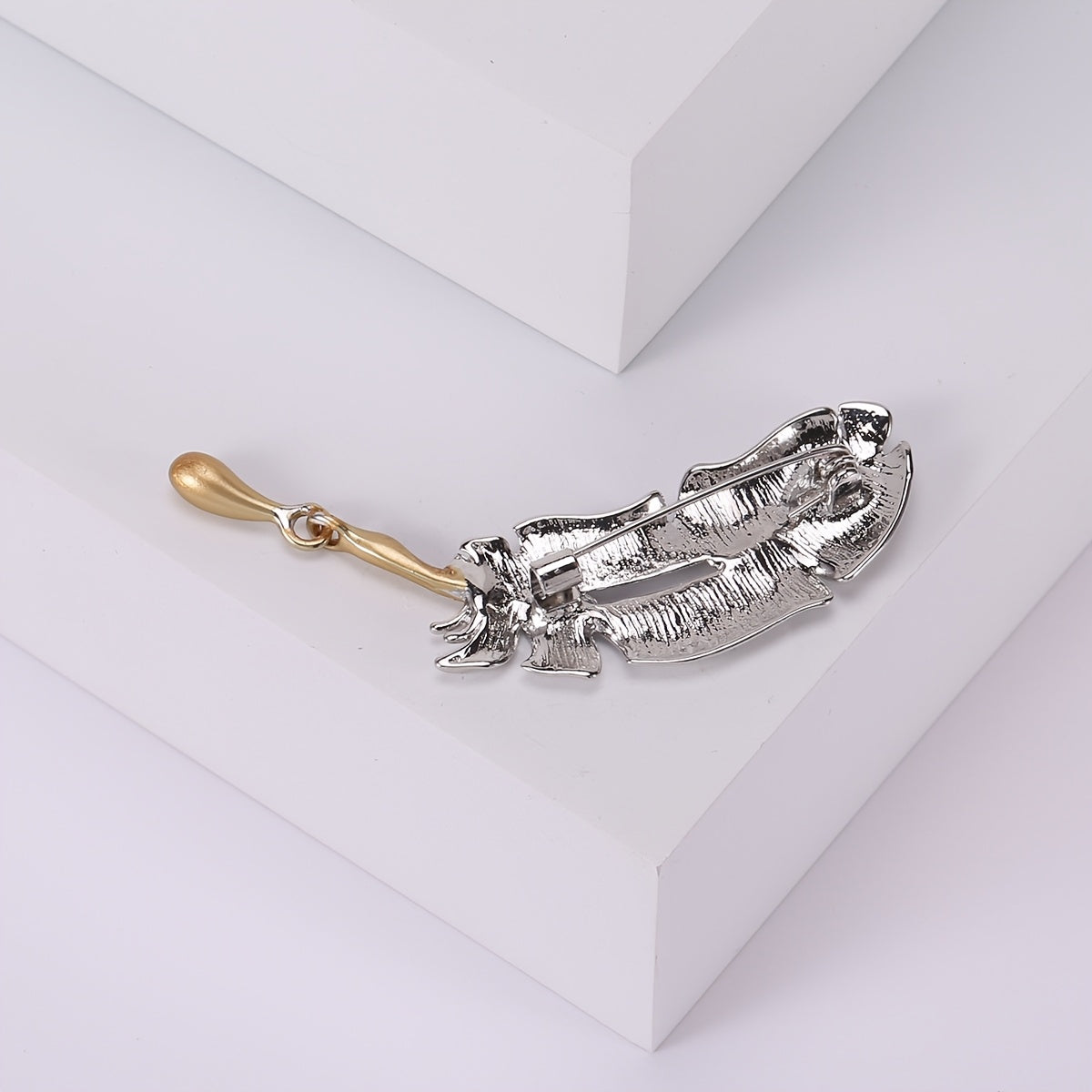 Women's Enamel Feather Brooch Pin Elegant Jewelry Accessory for Ladies