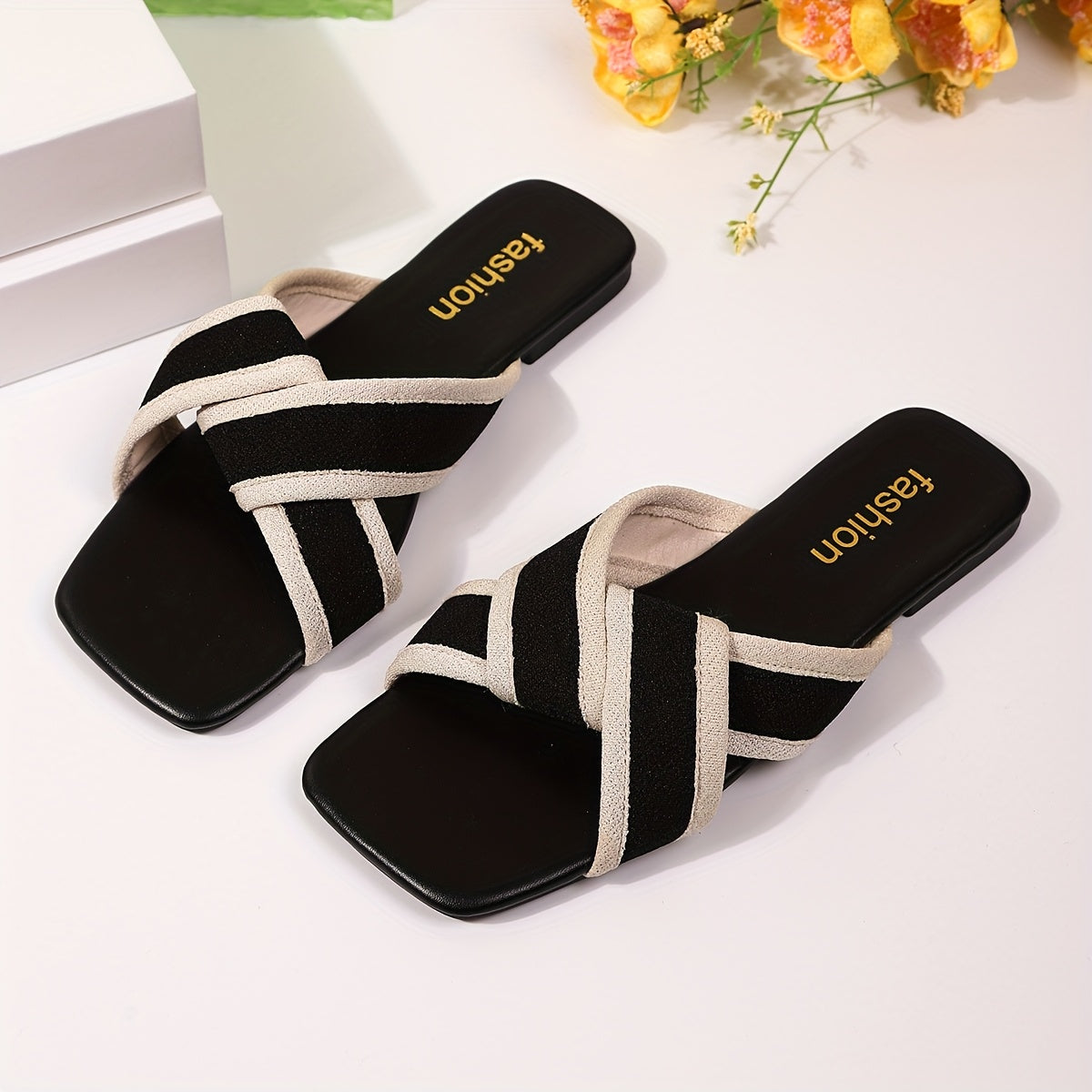 Women's Black White Strappy Flat Sandals Open-Toe Adjustable Summer Beach