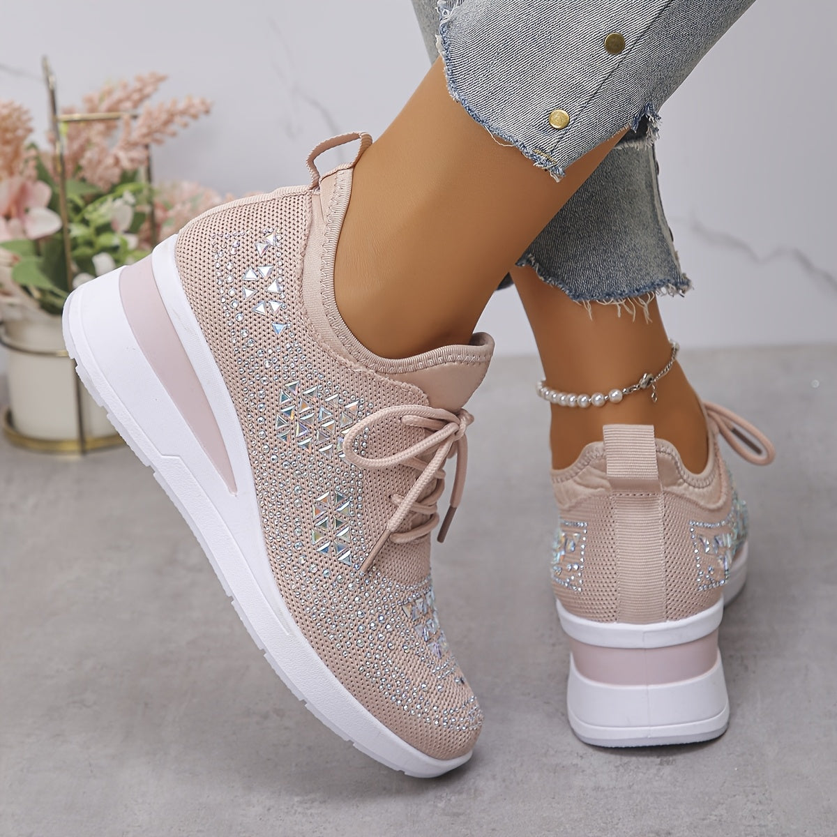 Women's White Platform Sneakers With Thick Sole & Cushioned Support