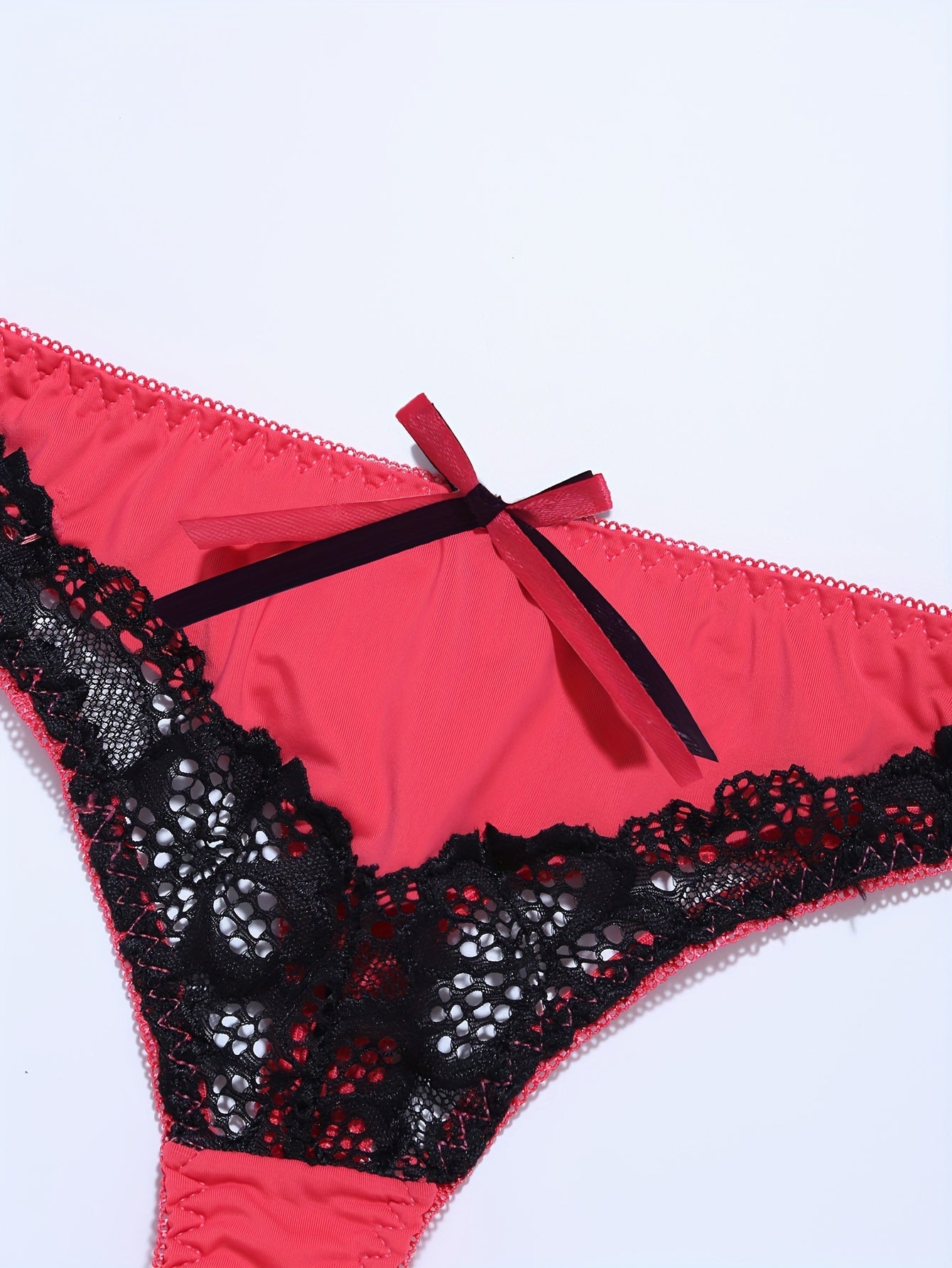 Colorblock Lace Lingerie Set with Bow Details and Push-Up Bra