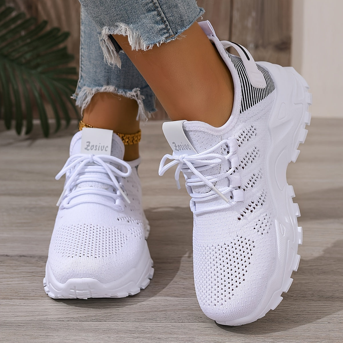 Ayollar uchun oq yengil sport poyafzallari, pushti slip-on, kattaroq o'lcham, yozgi plyaj ta'tili