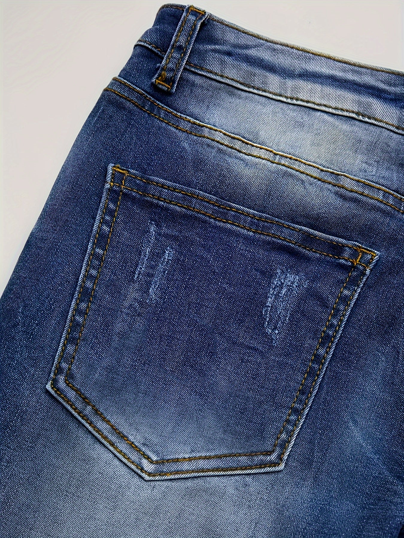 Plus Size Blue Vintage-Style High-Waist Jeans With Rolled Hem