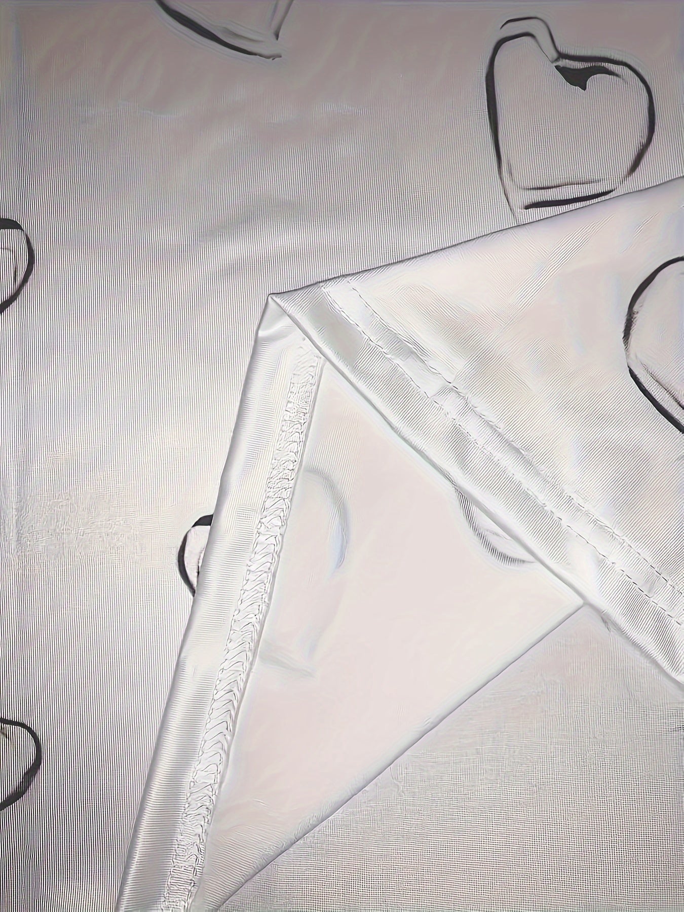 Women's Casual Polyester T-Shirt with Heart Print Zipper Short Sleeves V-Neck