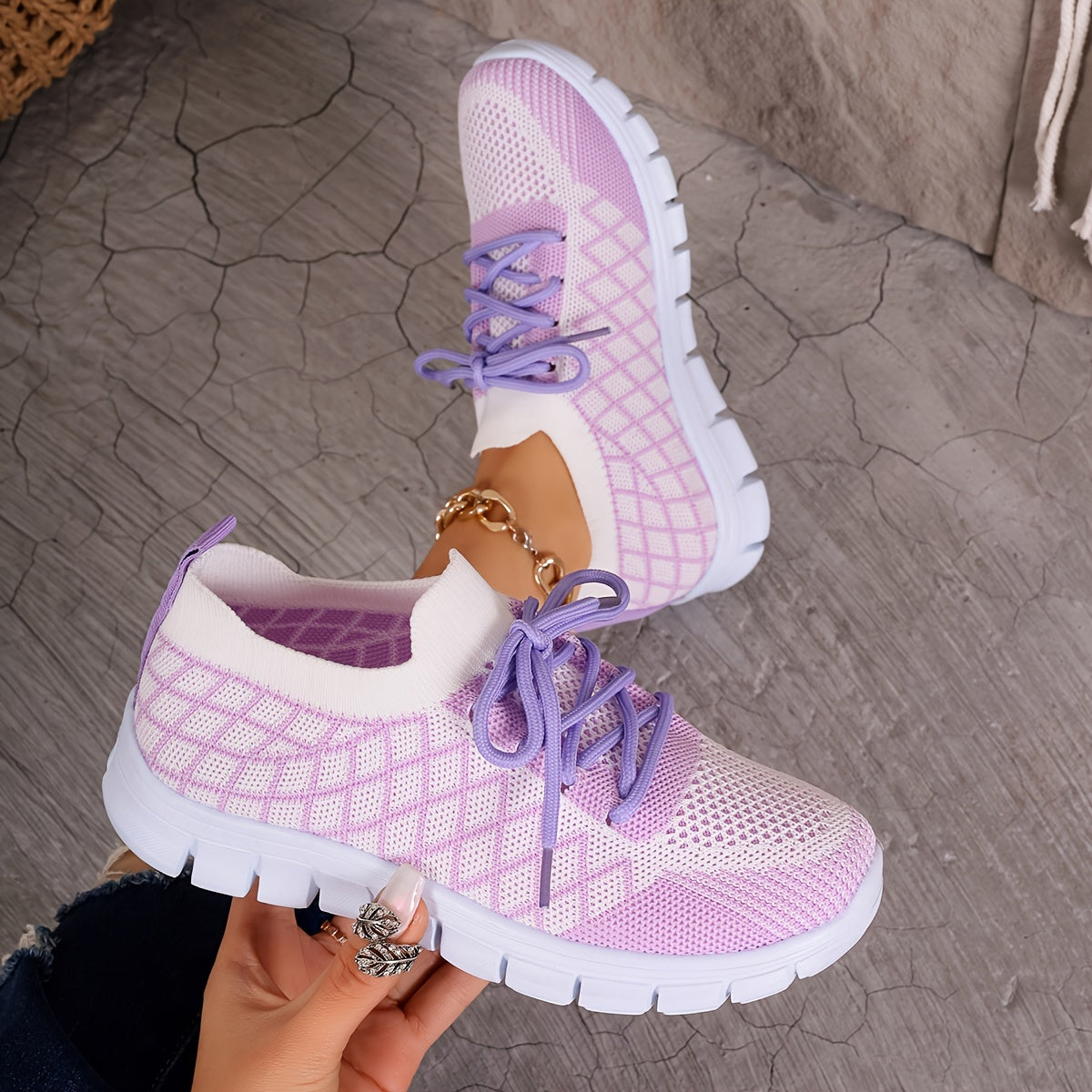 Ayollar uchun nafas oladigan trikotaj sport poyabzali, EVA taglik bilan yengil kundalik poyabzal