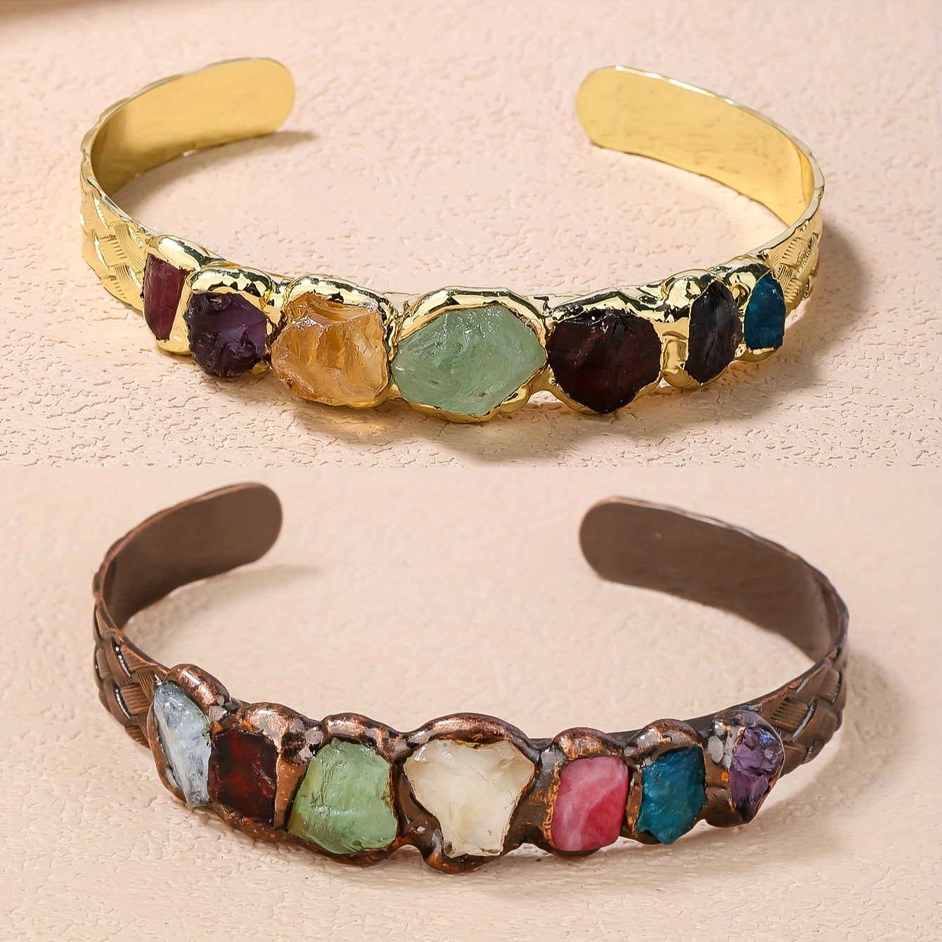 Pulsera de cobre bohemia con piedras preciosas y diseño de soldadura quemada