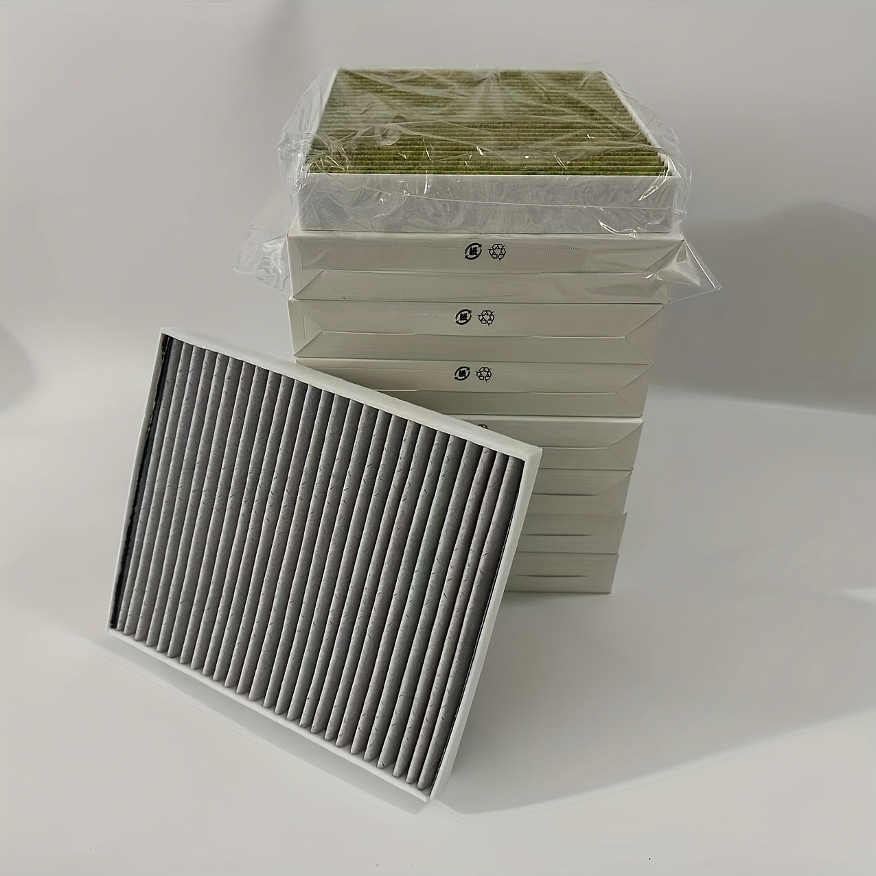 Avtomobil salon havosini filtri faol uglerod bilan almashtirish uchun avtomobil uchun