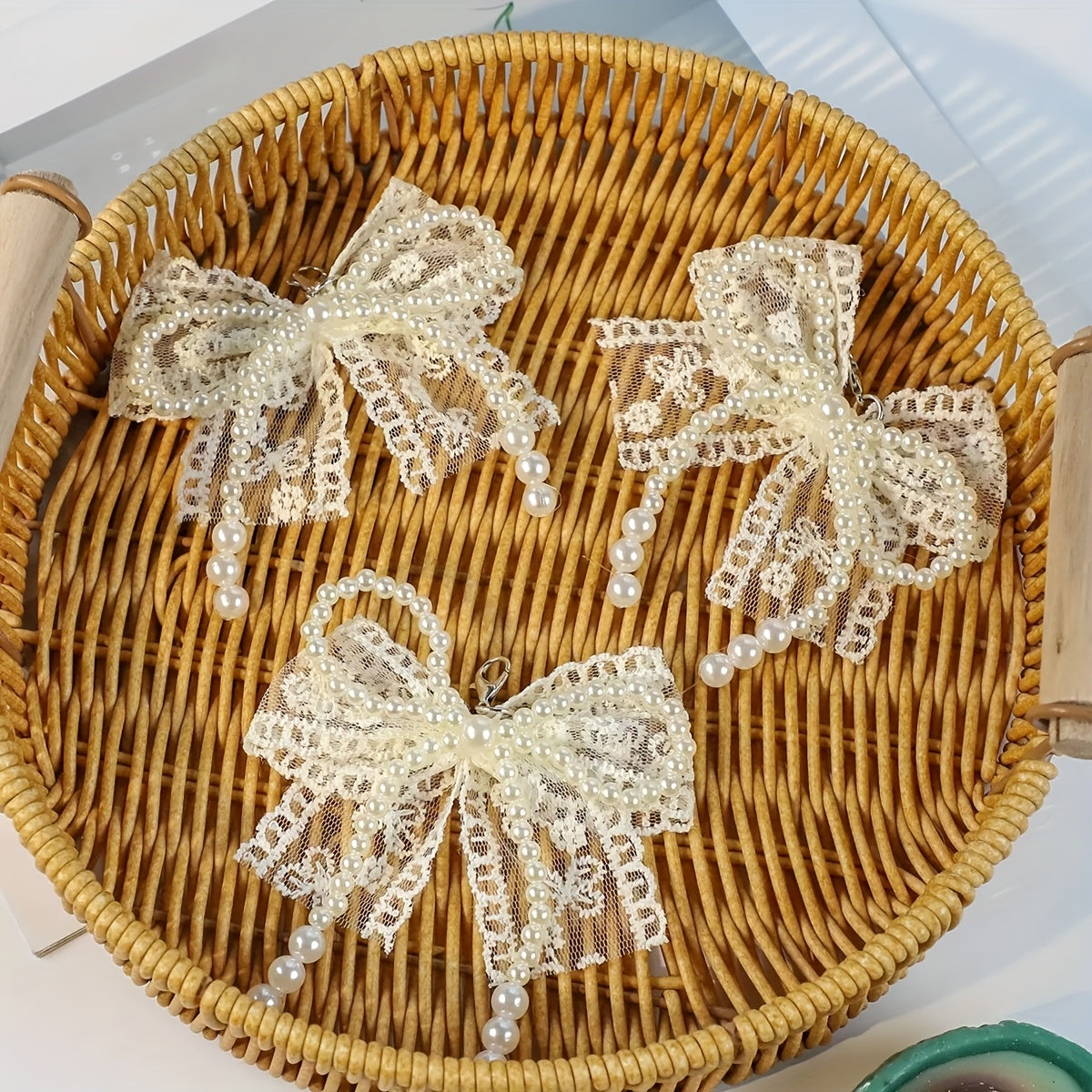 Women Lace and Artificial Bow Shoe Clips Pack of 2 for Shoes Decoration