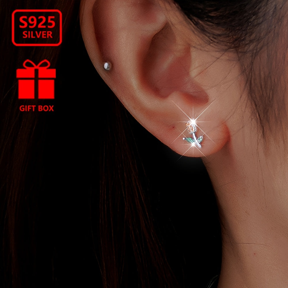 Удивительная пара серьг-гвоздиков в виде розы для женщин, изготовленных из 925-й стерлинговой серебра и украшенных сверкающим кубическим цирконием, идеально подходит для повседневной носки и в качестве подарка.