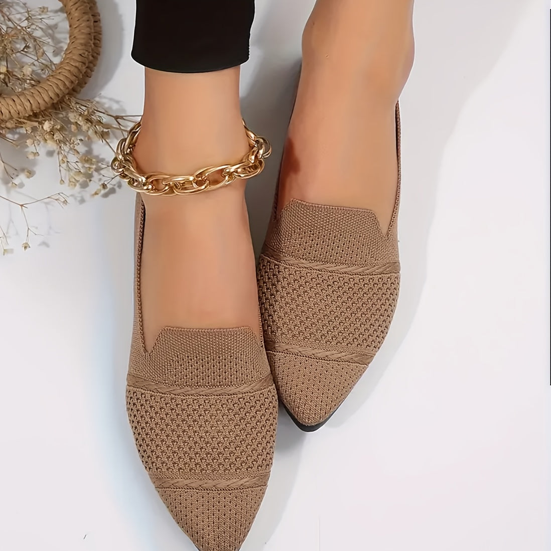 Ayollar uchun pointed toe slip-on tufli nafas oluvchi mato bej kundalik rasmiy