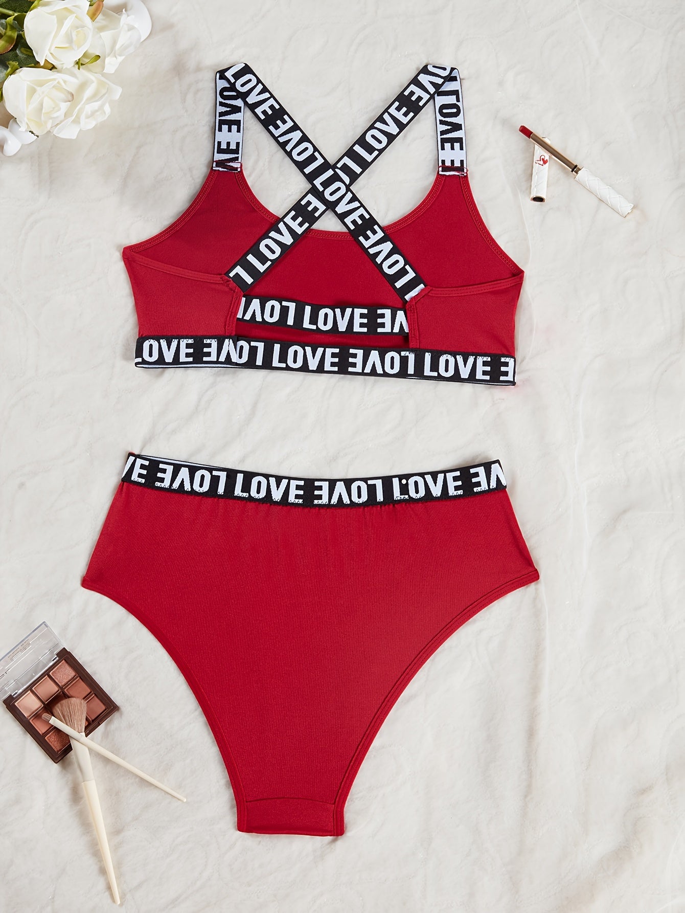 Women’s Letter Print Lingerie Set with Criss Cross Back Sports Bra and Elastic Panties