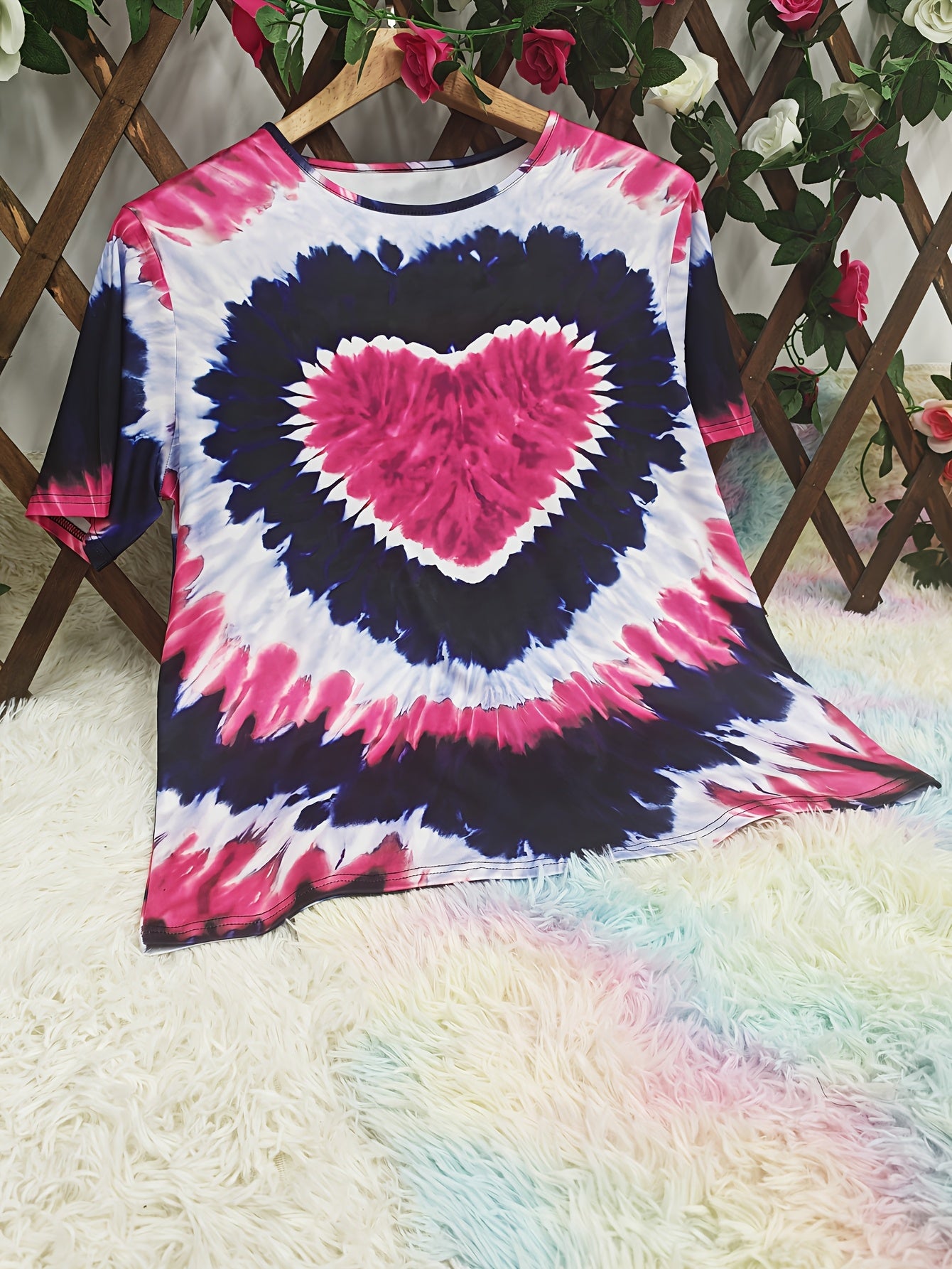 Plus Size Women's Tie-Dye Heart Print T-Shirt Casual Short Sleeve Top in Blue, Orange, Black