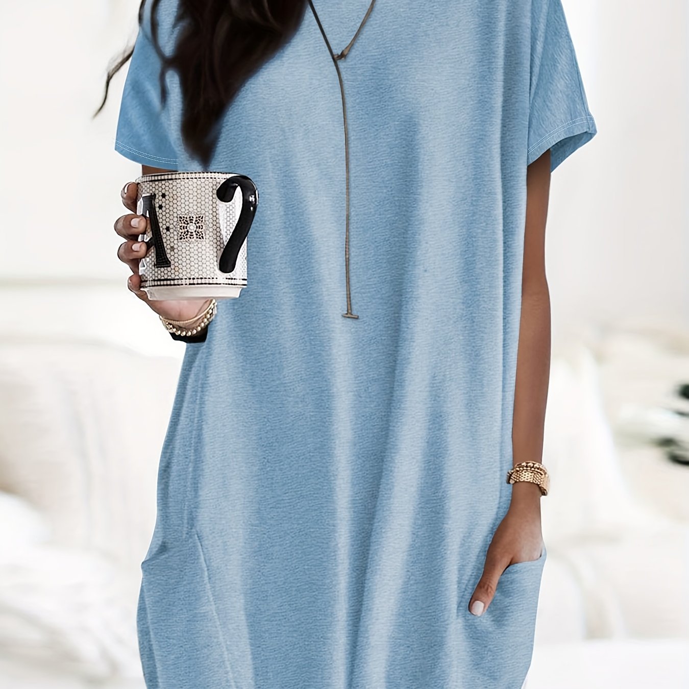 ayollar uchun keng va erkin fitli oversize T-shirt, choqmoqlar bilan, bahor va yoz uchun